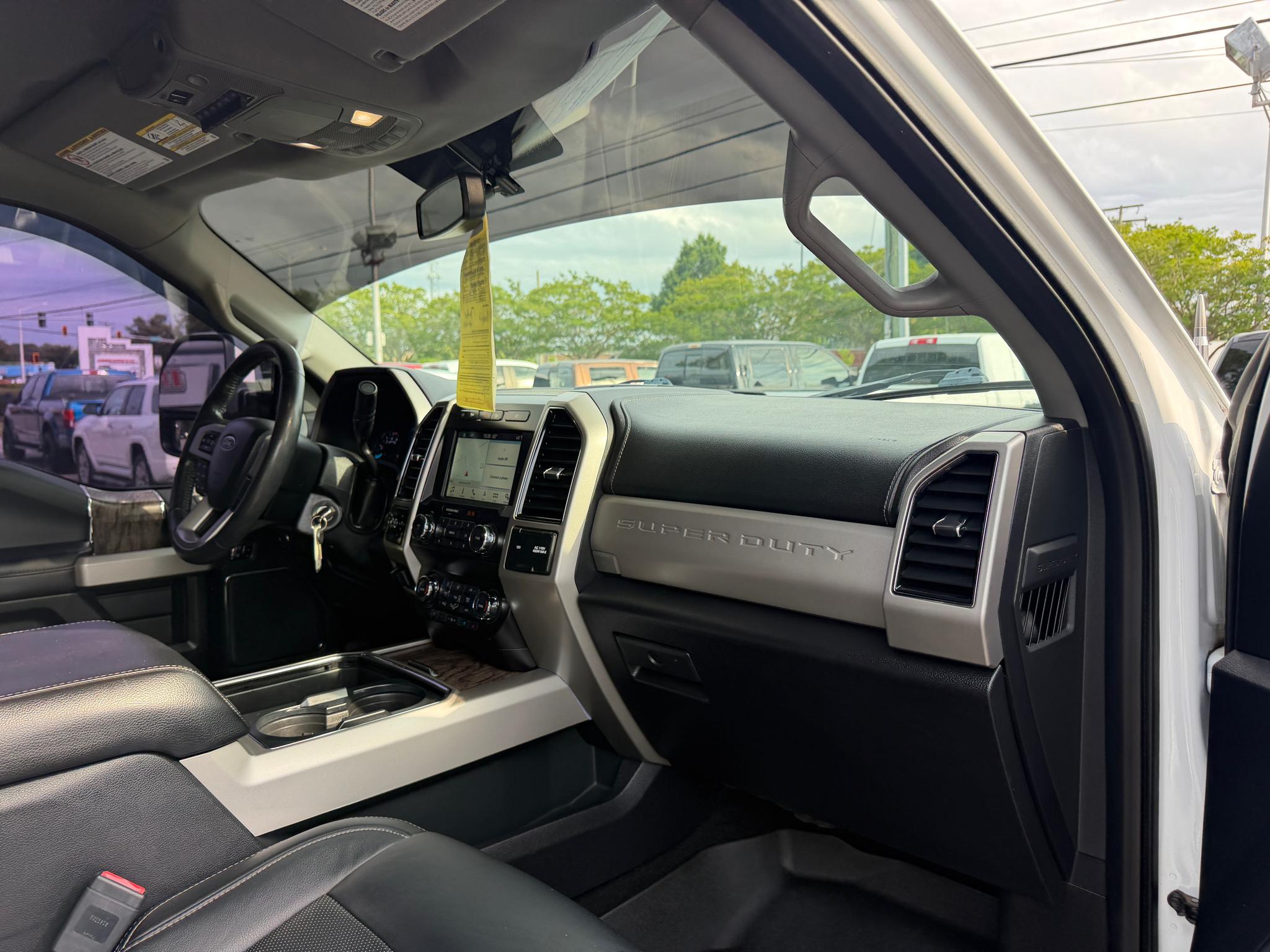 Ford Super Duty F-250 SRW Lariat 4WD Crew Cab 6.75' Box 2019