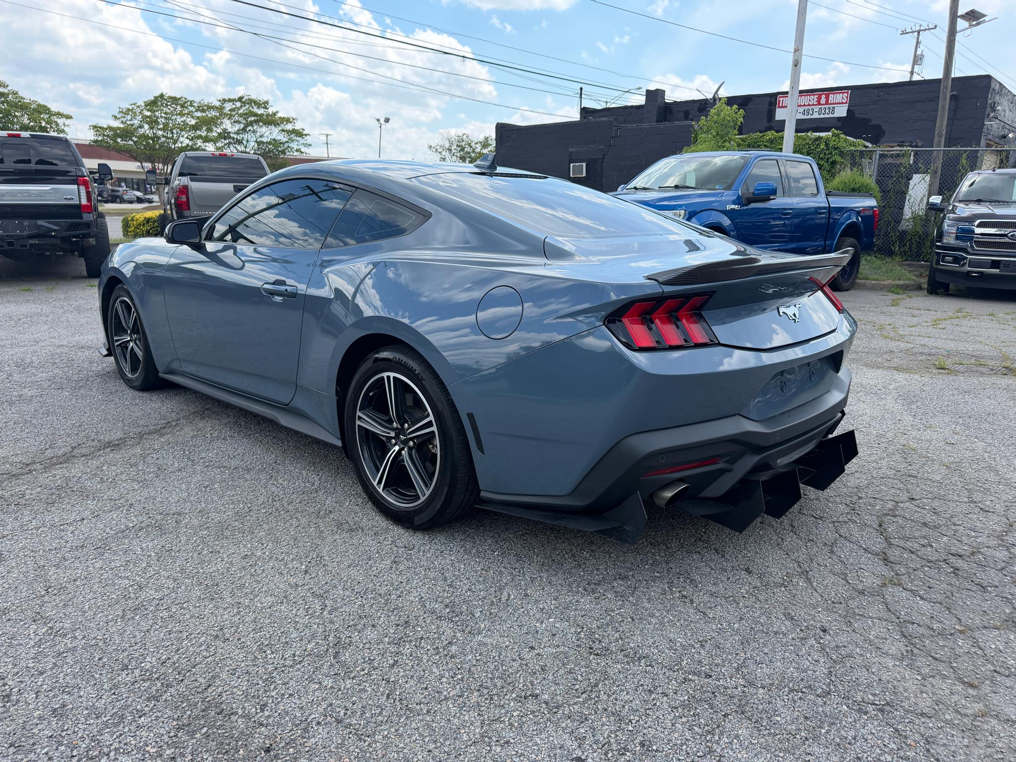 Ford Mustang EcoBoost Fastback 2024