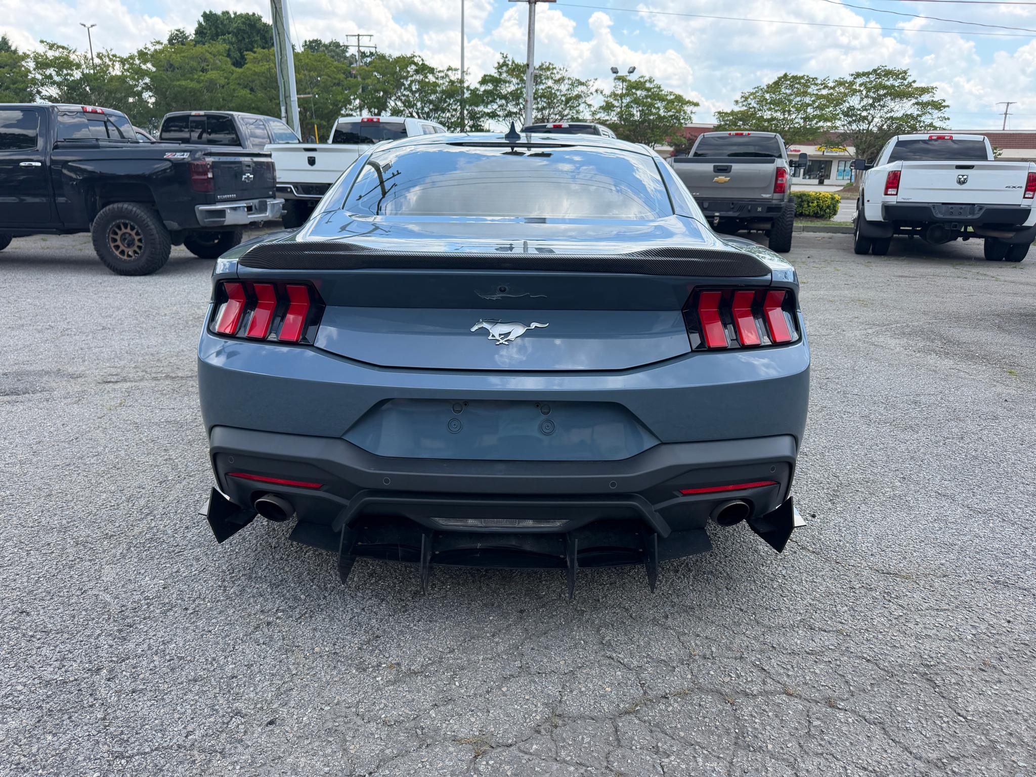 Ford Mustang EcoBoost Fastback 2024