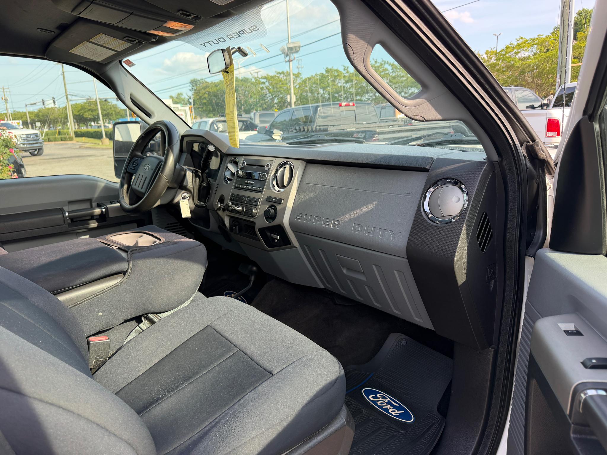 Ford Super Duty F-250 SRW 4WD Crew Cab 156" XLT 2016