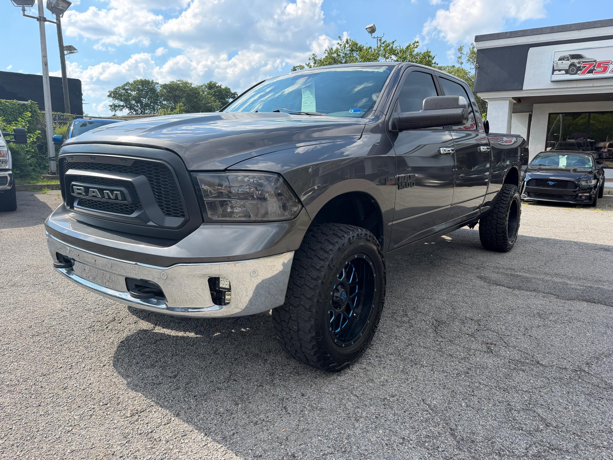 2016 RAM 1500 Lone Star 4x4 Crew Cab 6'4's photo