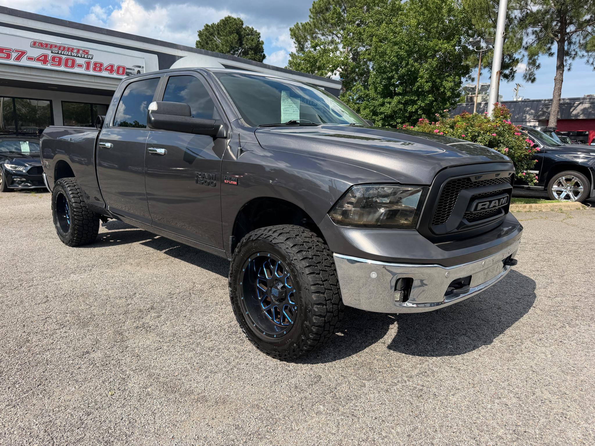 RAM 1500 4WD Crew Cab 149" Lone Star 2016