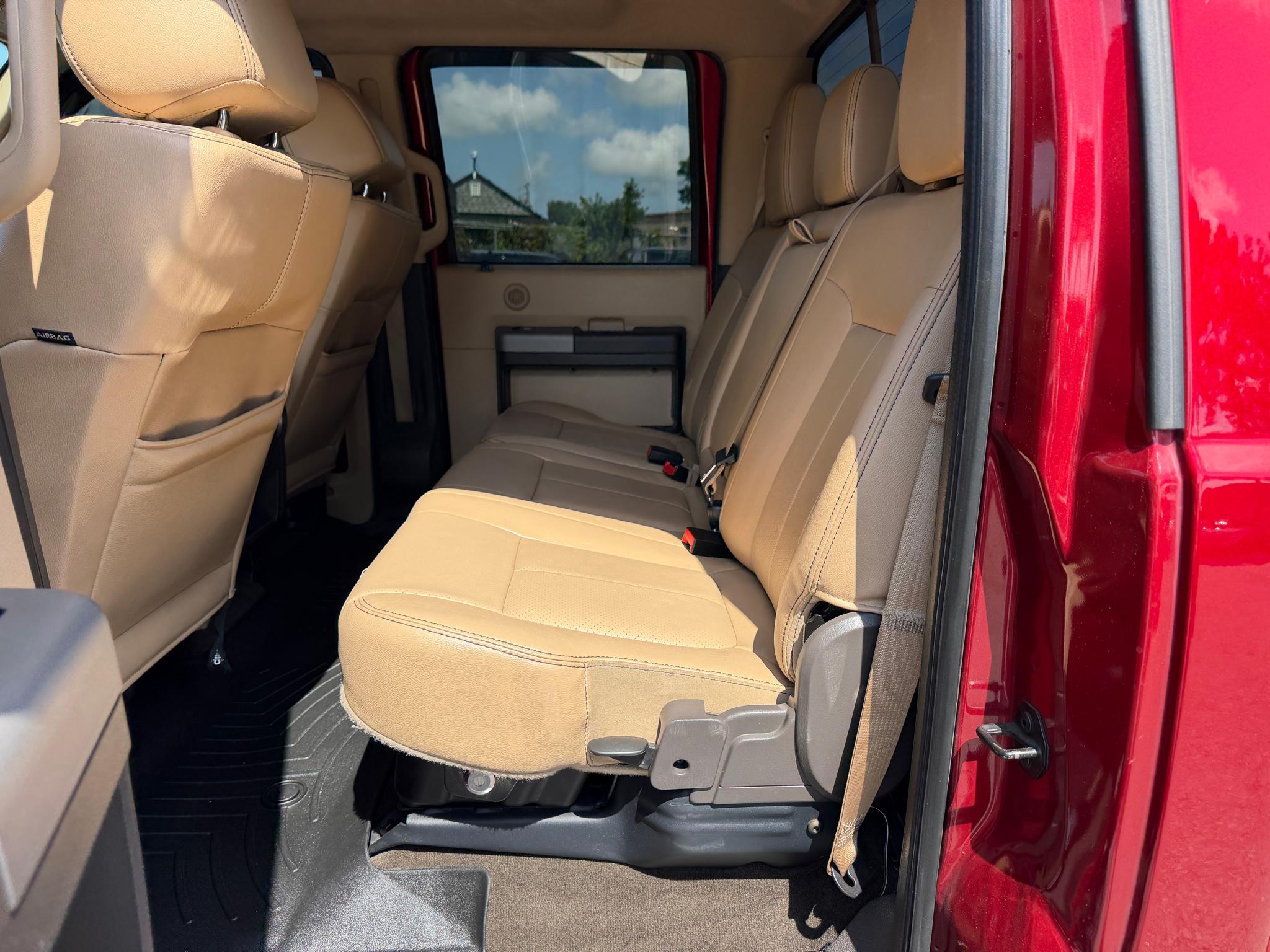 Ford Super Duty F-250 SRW 4WD Crew Cab 156" Lariat 2016