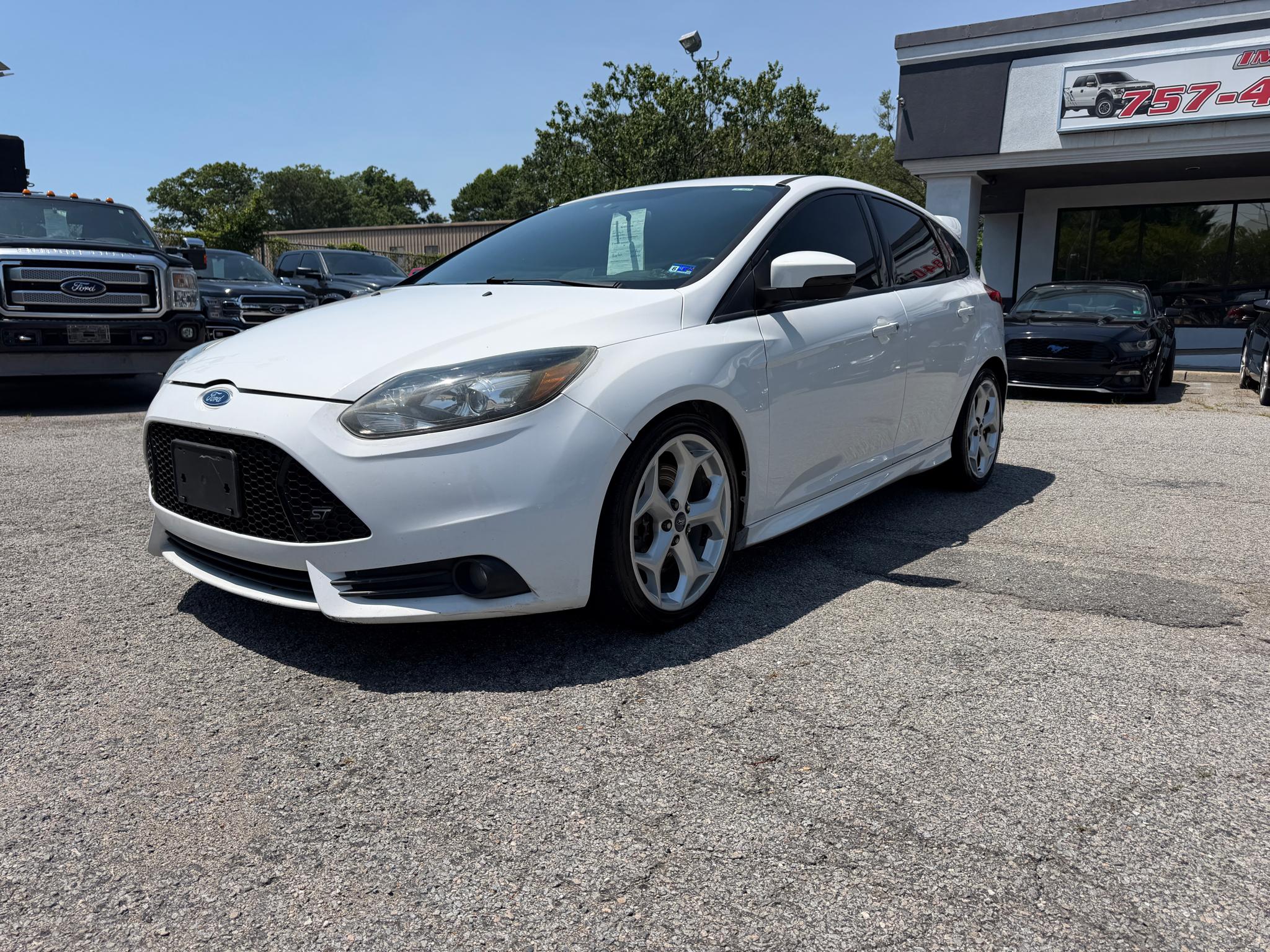 2014 Ford Focus 5dr HB ST