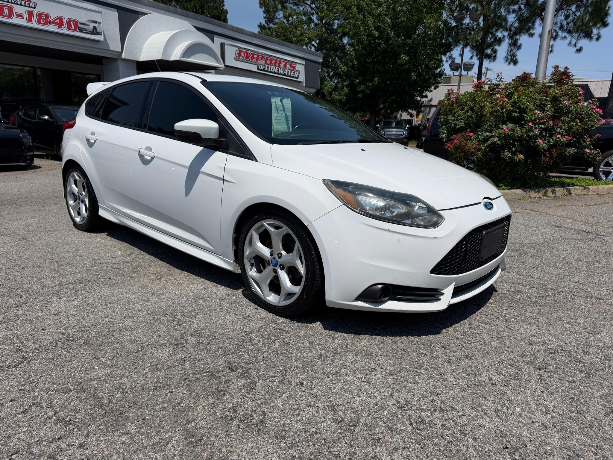 Ford Focus 5dr HB ST 2014