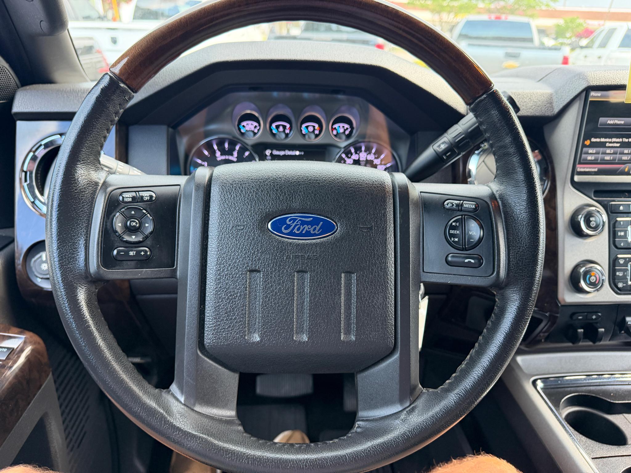 Ford Super Duty F-350 SRW 4WD Crew Cab 172" Platinum 2014