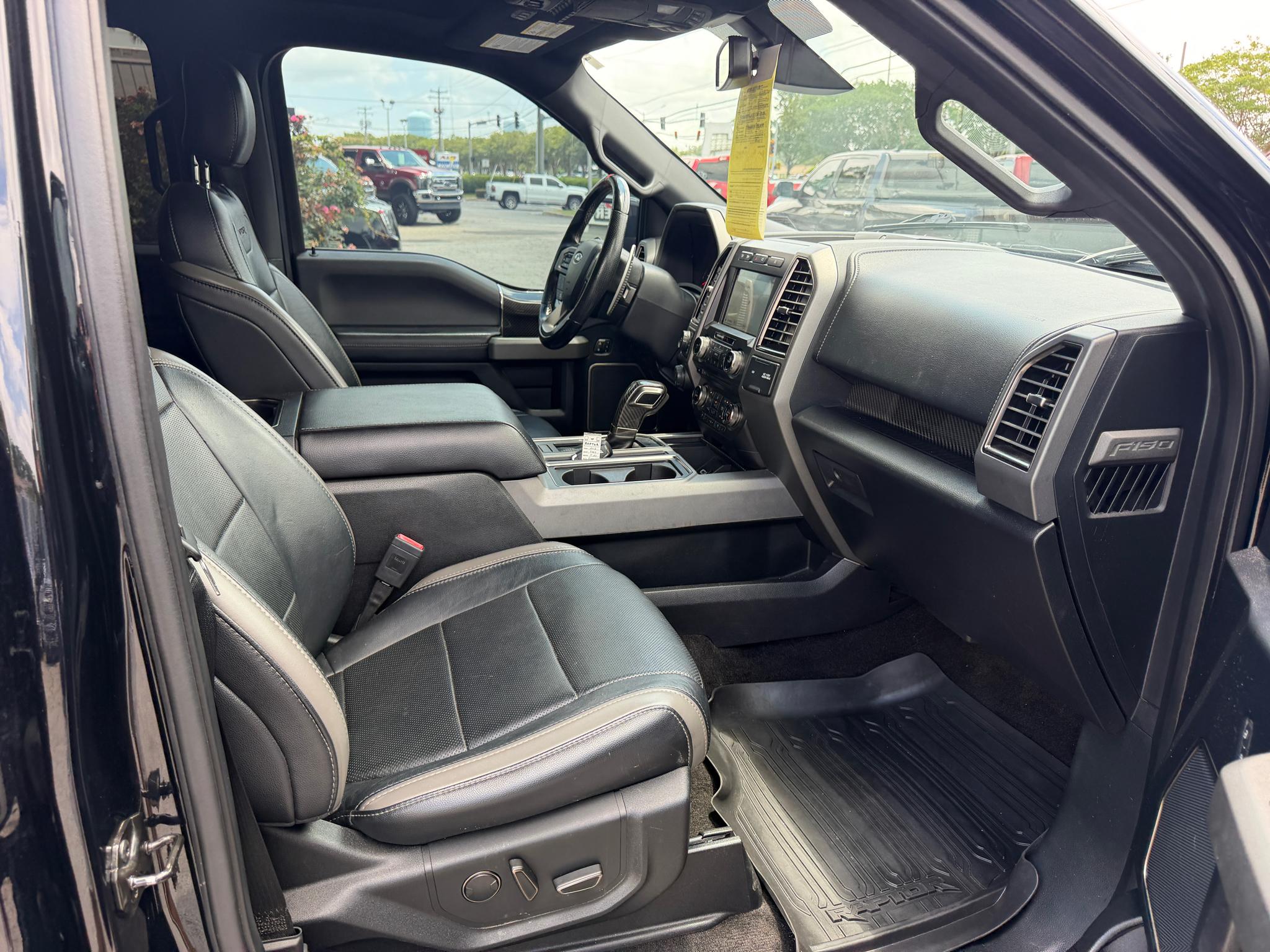 Ford F-150 Raptor 4WD SuperCrew 5.5' Box 2018