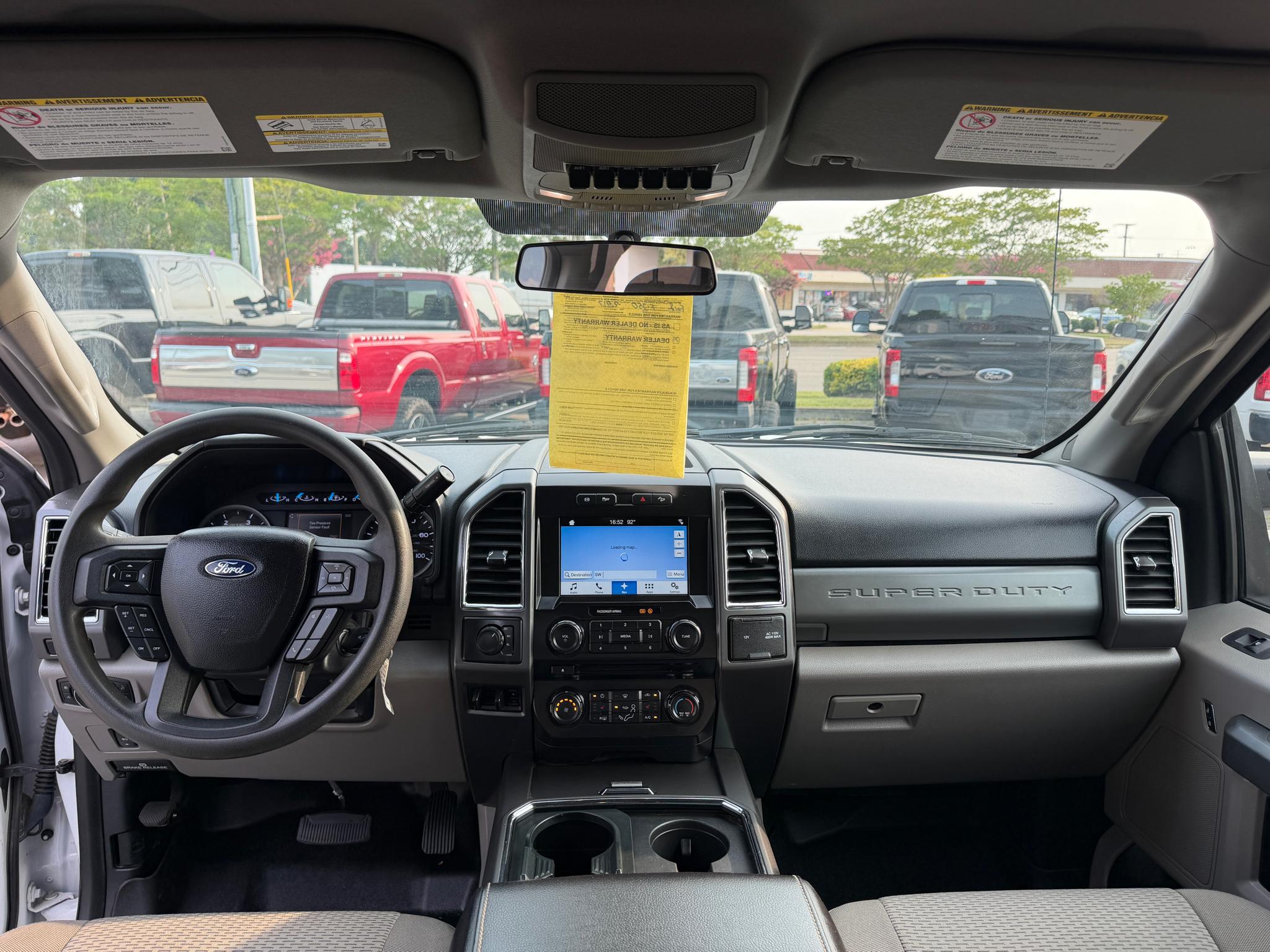 Ford Super Duty F-350 DRW XLT 4WD Crew Cab 8' Box 2017