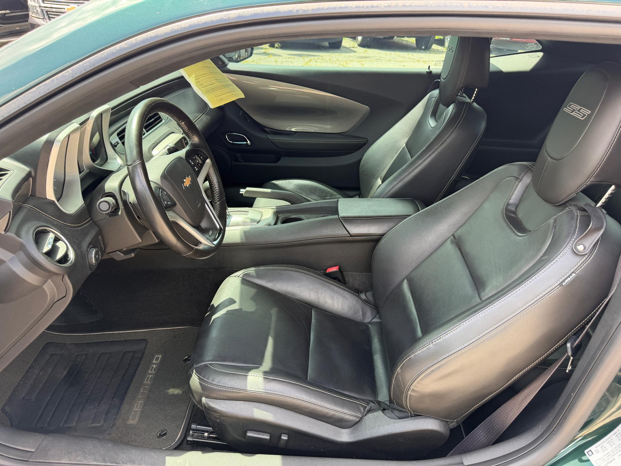 Chevrolet Camaro 2dr Cpe SS w/2SS 2015