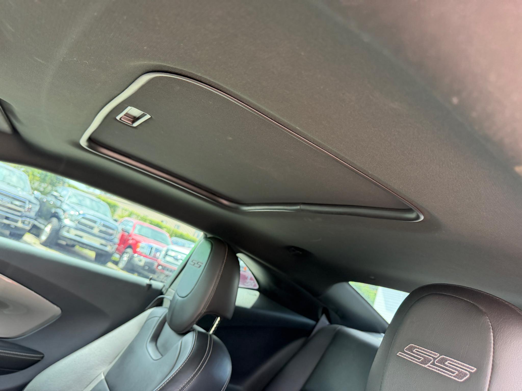 Chevrolet Camaro 2dr Cpe SS w/2SS 2015