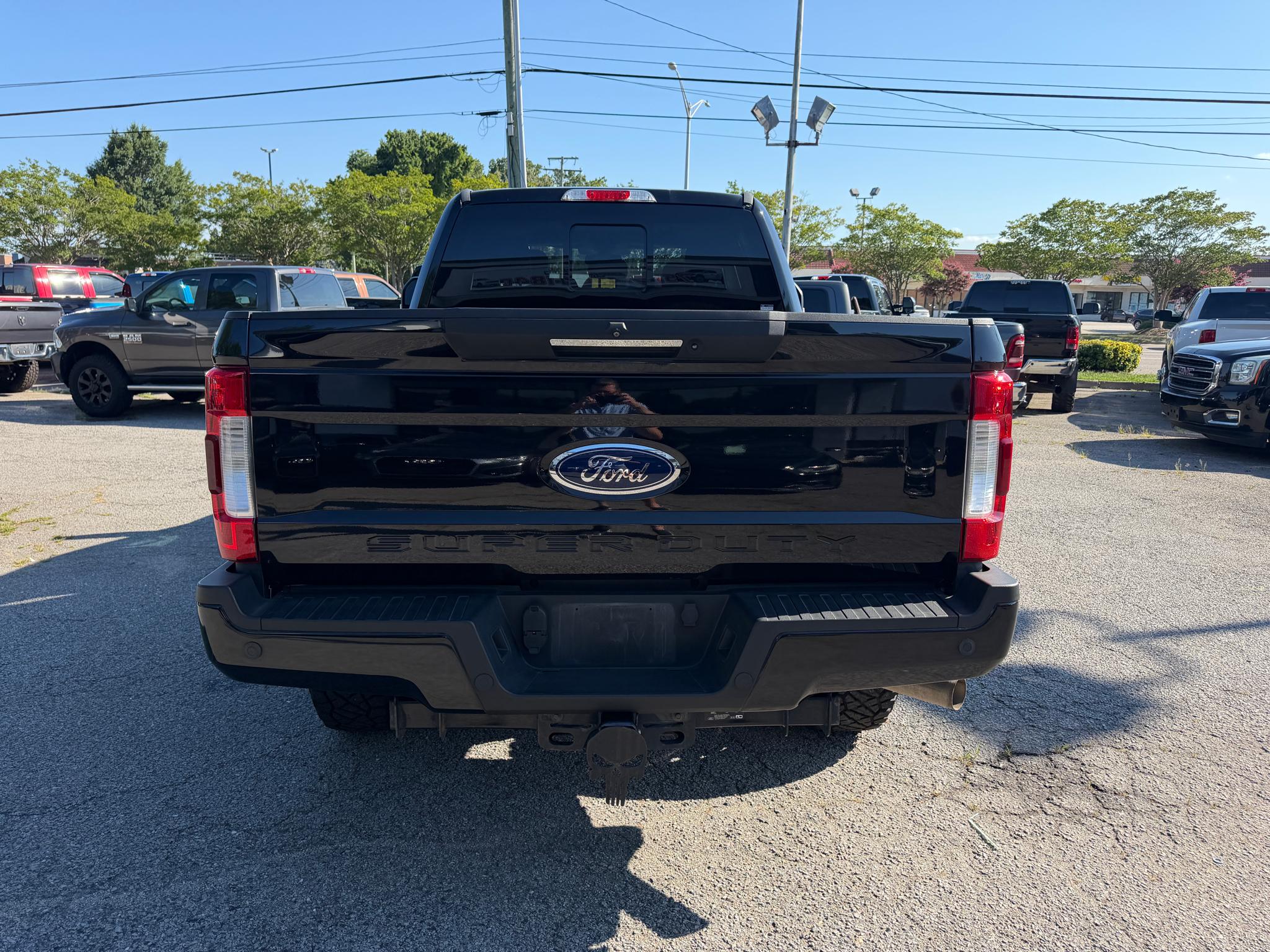 Ford Super Duty F-250 SRW Lariat 4WD Crew Cab 6.75' Box 2019
