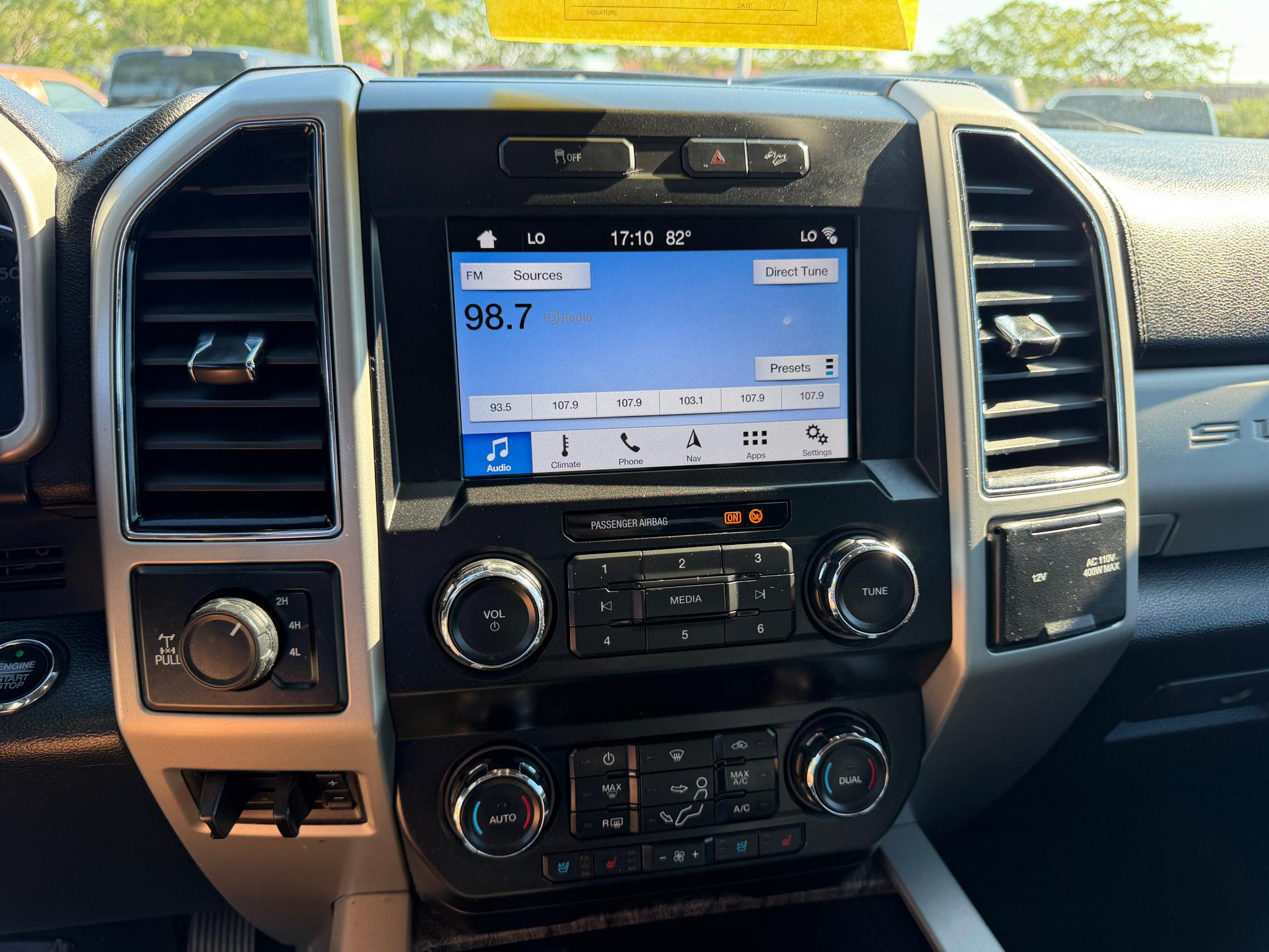 Ford Super Duty F-250 SRW Lariat 4WD Crew Cab 6.75' Box 2019