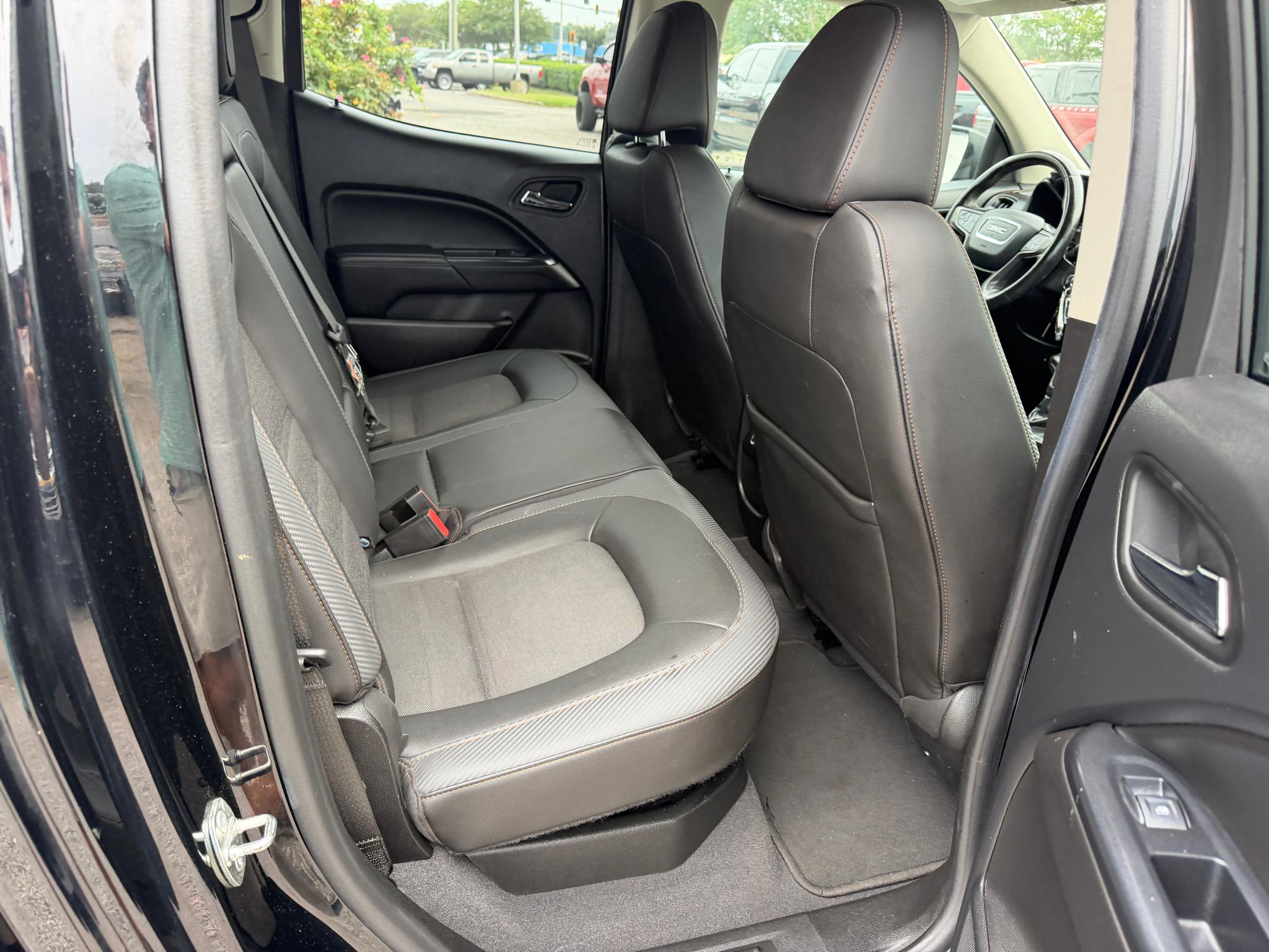 GMC Canyon 4WD Crew Cab 128" AT4 w/Cloth 2021