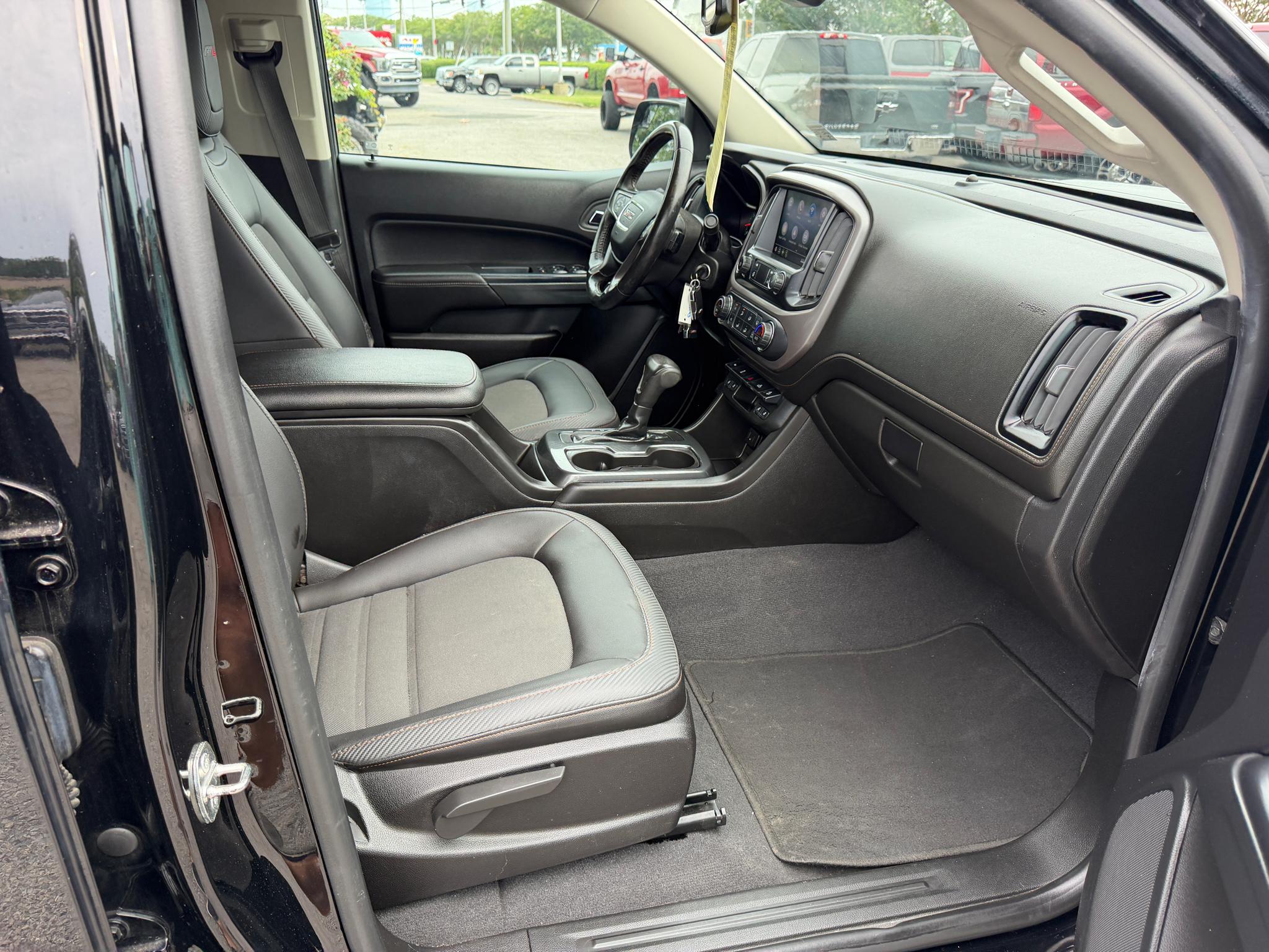 GMC Canyon 4WD Crew Cab 128" AT4 w/Cloth 2021