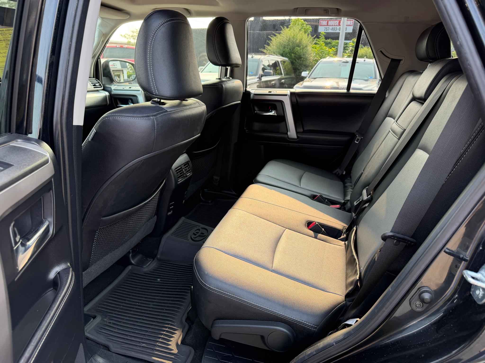Toyota 4Runner SR5 Premium 4WD (Natl) 2018