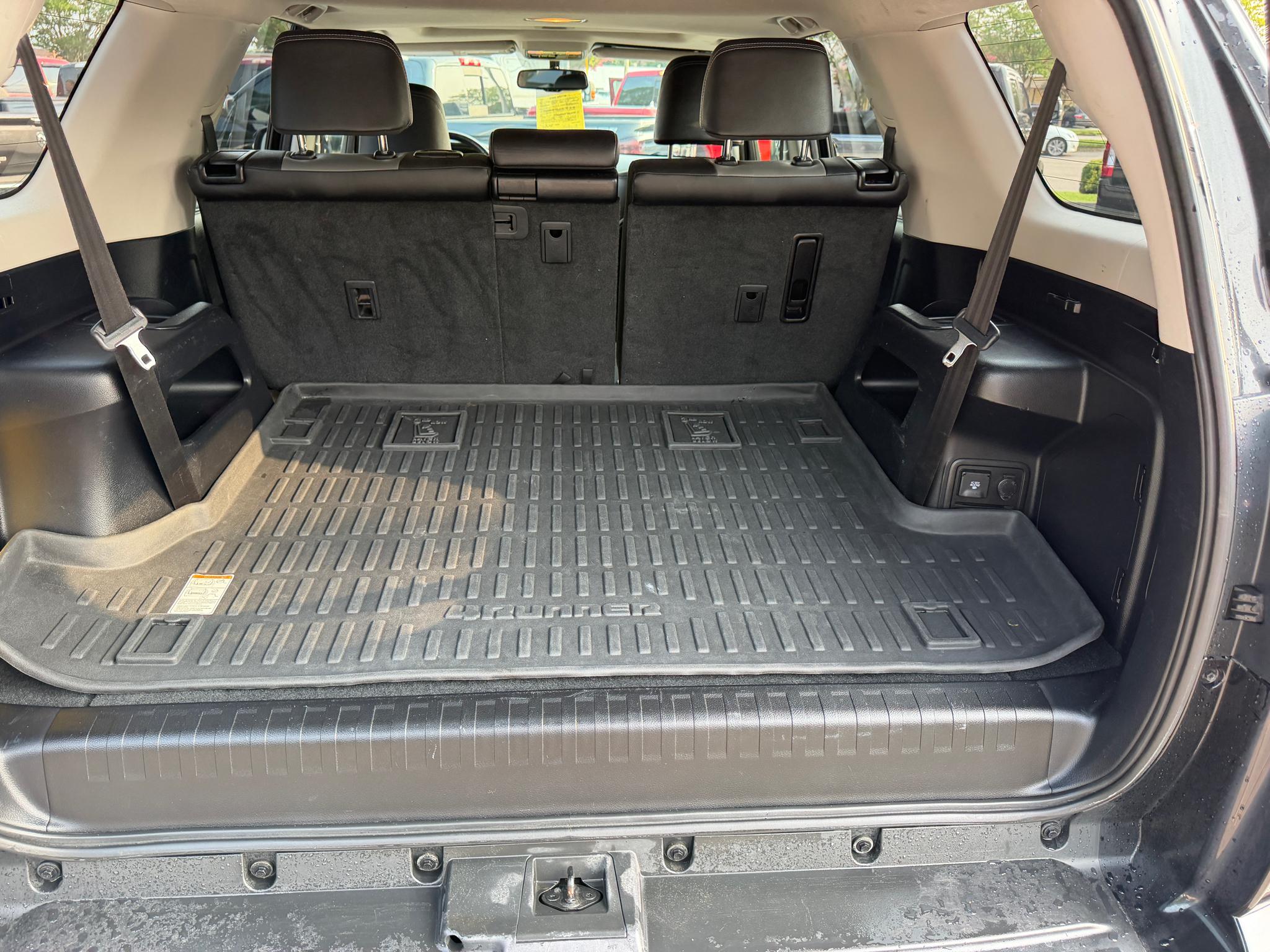 Toyota 4Runner SR5 Premium 4WD (Natl) 2018