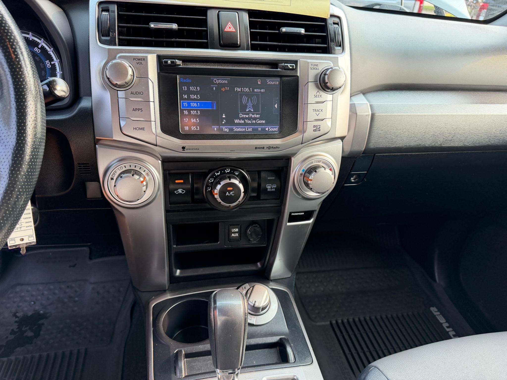 Toyota 4Runner SR5 Premium 4WD (Natl) 2018