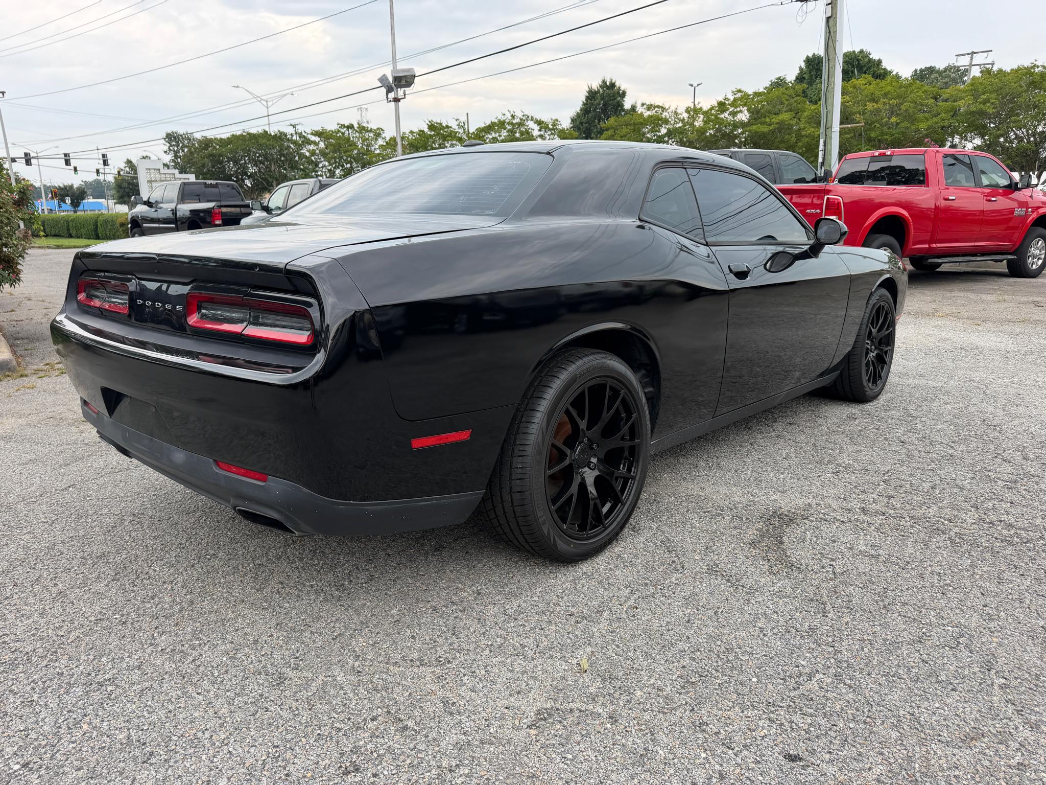 Dodge Challenger 2dr Cpe SXT 2016