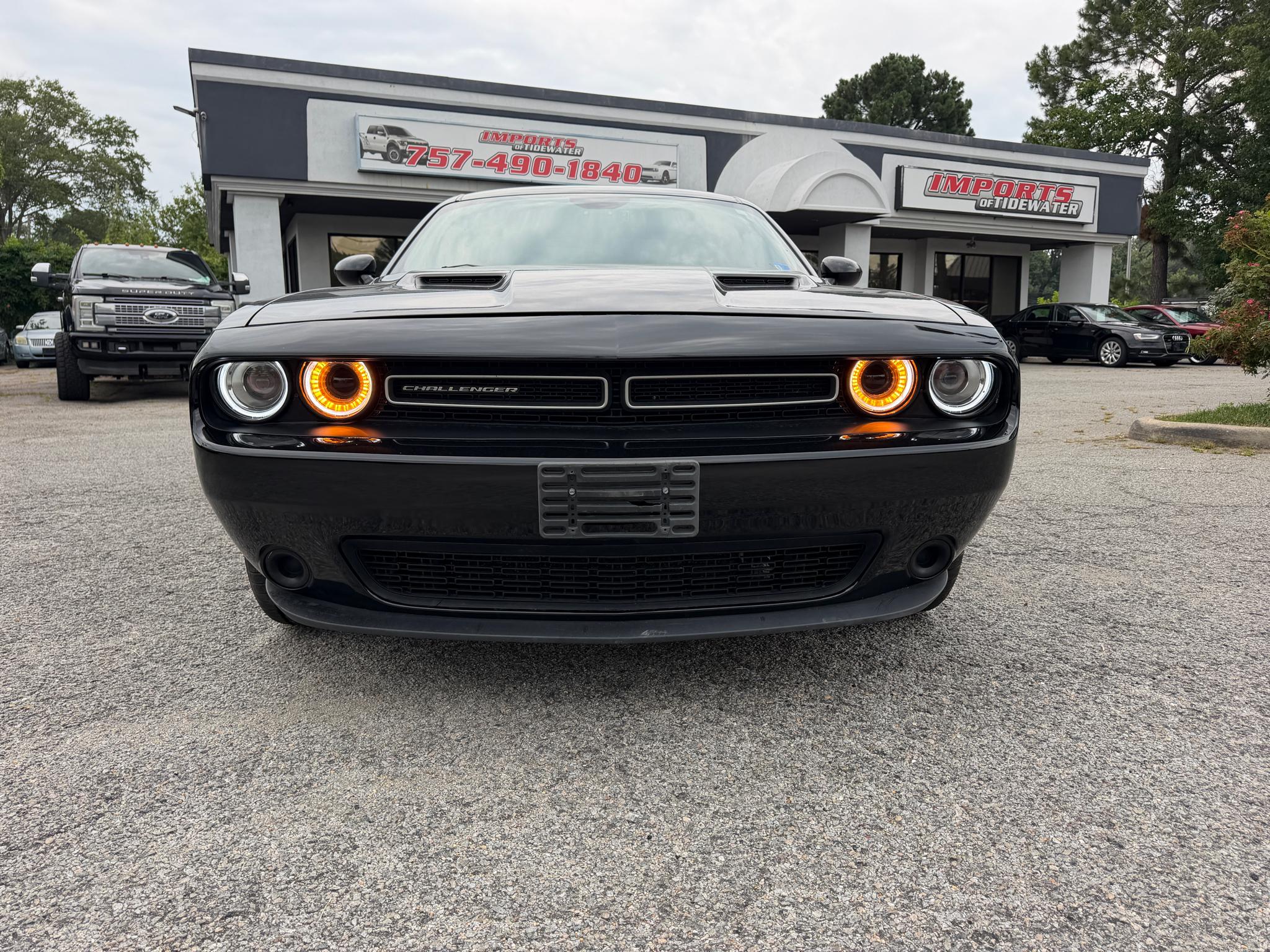 Dodge Challenger 2dr Cpe SXT 2016