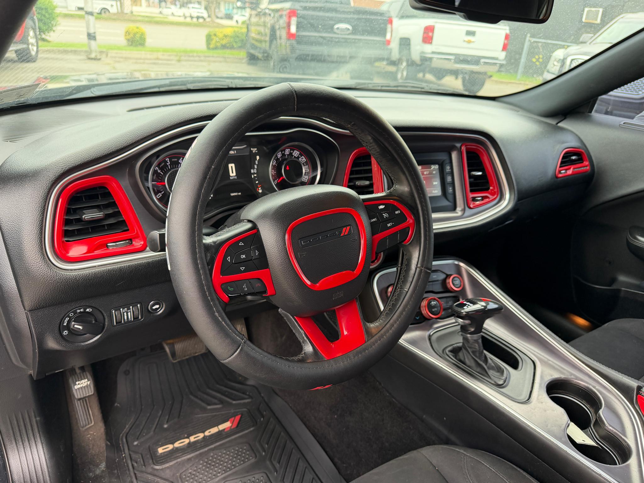 Dodge Challenger 2dr Cpe SXT 2016
