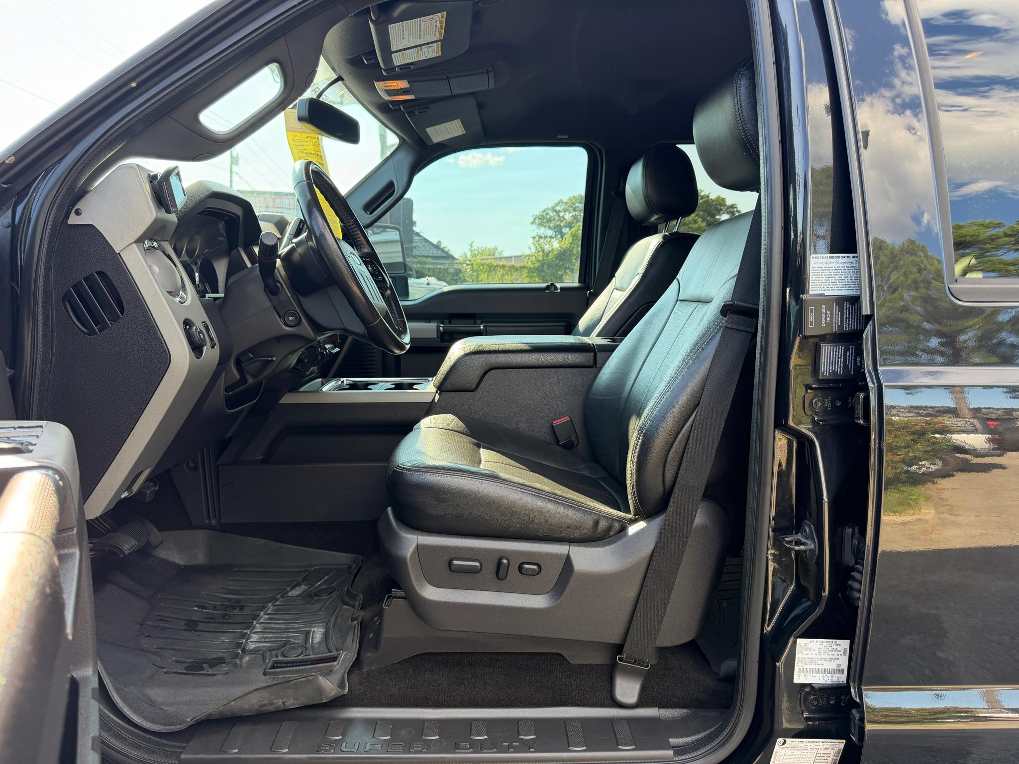 Ford Super Duty F-350 SRW 4WD Crew Cab 156" Lariat 2013