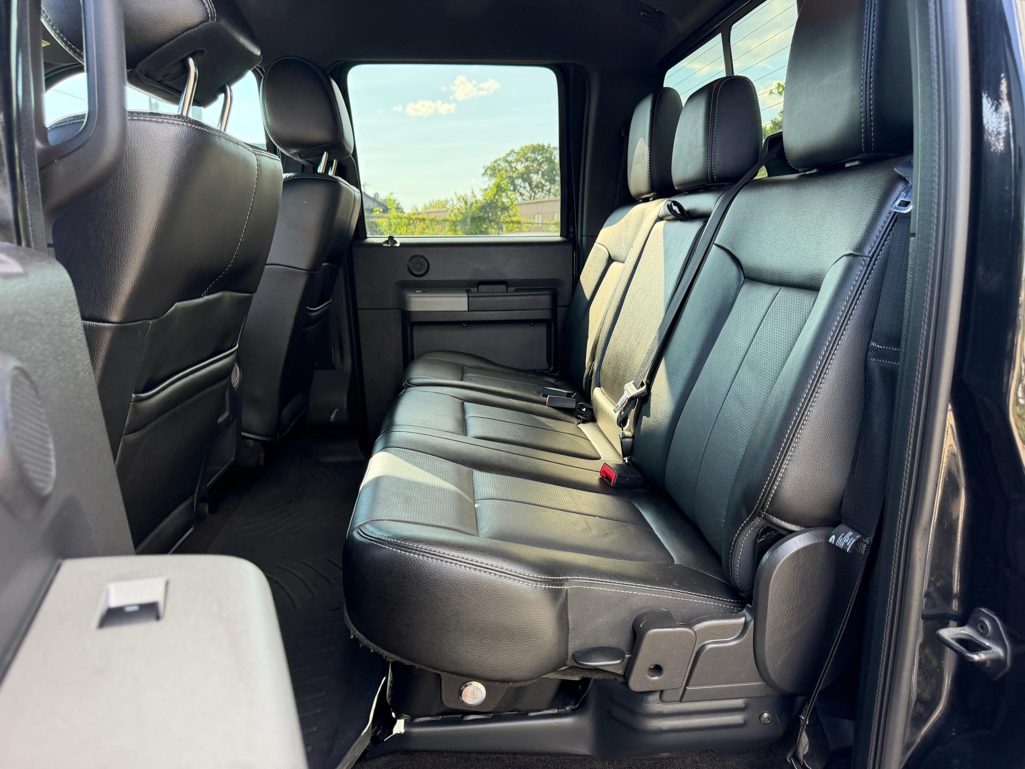 Ford Super Duty F-350 SRW 4WD Crew Cab 156" Lariat 2013