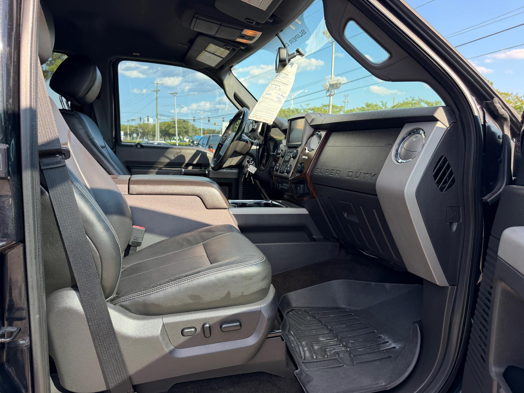 Ford Super Duty F-350 SRW 4WD Crew Cab 156" Lariat 2013
