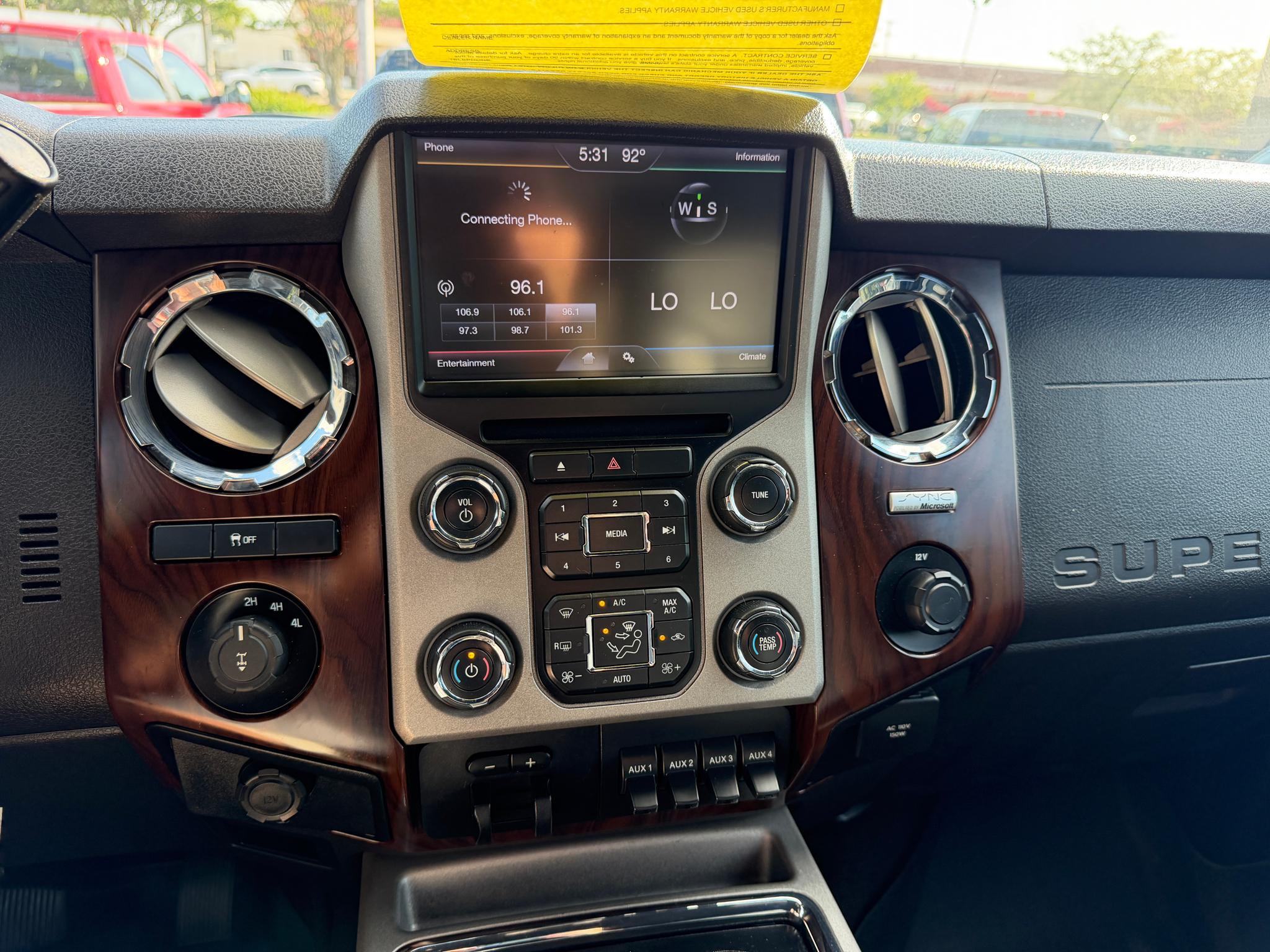 Ford Super Duty F-350 SRW 4WD Crew Cab 156" Lariat 2013