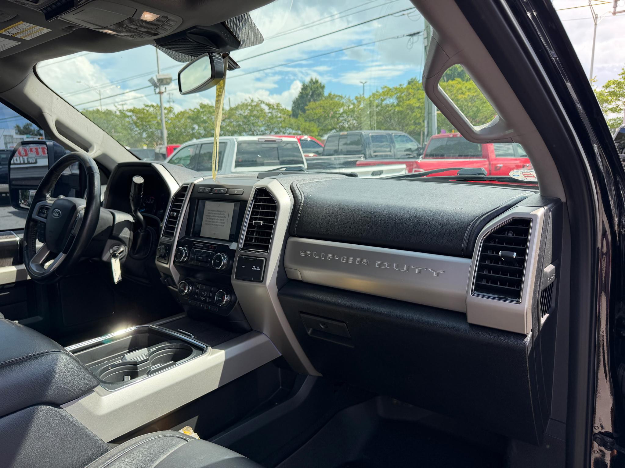 Ford Super Duty F-250 SRW Lariat 4WD Crew Cab 6.75' Box 2020