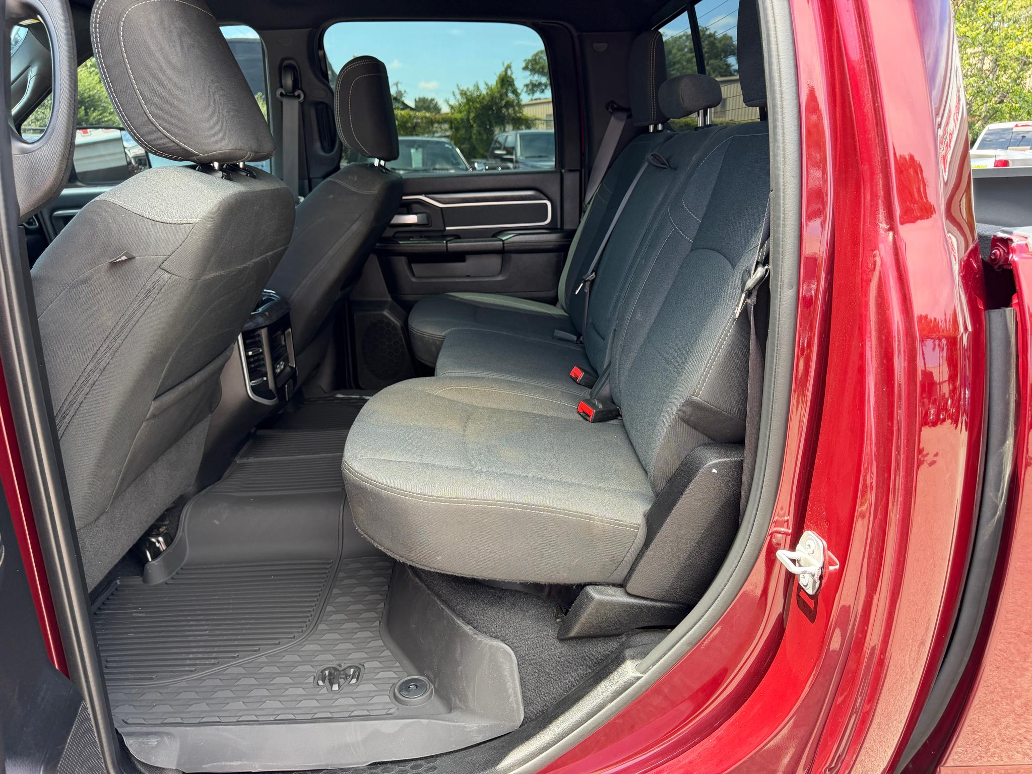 RAM 2500 Big Horn 4x4 Crew Cab 6'4" Box 2022