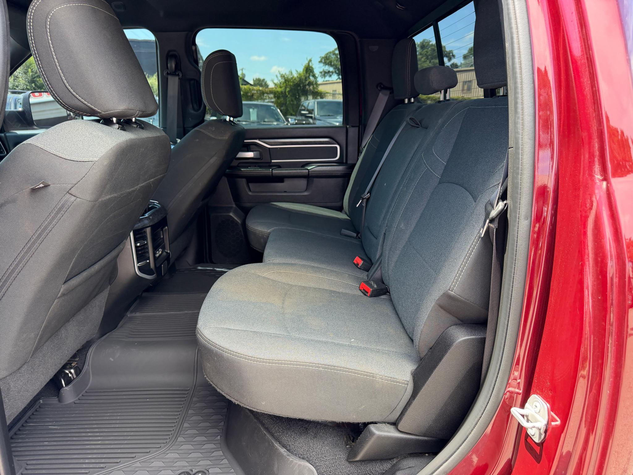 RAM 2500 Big Horn 4x4 Crew Cab 6'4" Box 2022