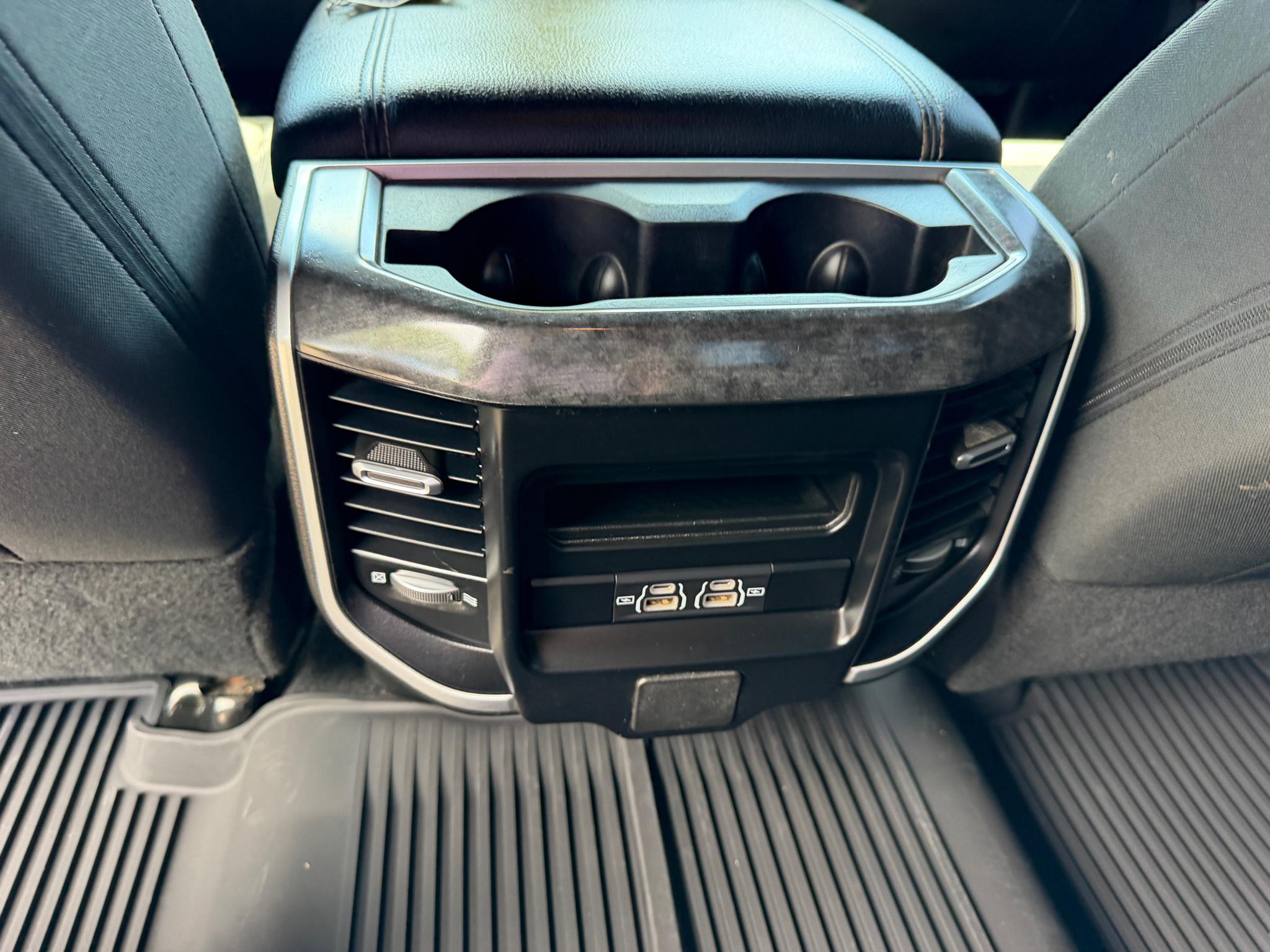 RAM 2500 Big Horn 4x4 Crew Cab 6'4" Box 2022