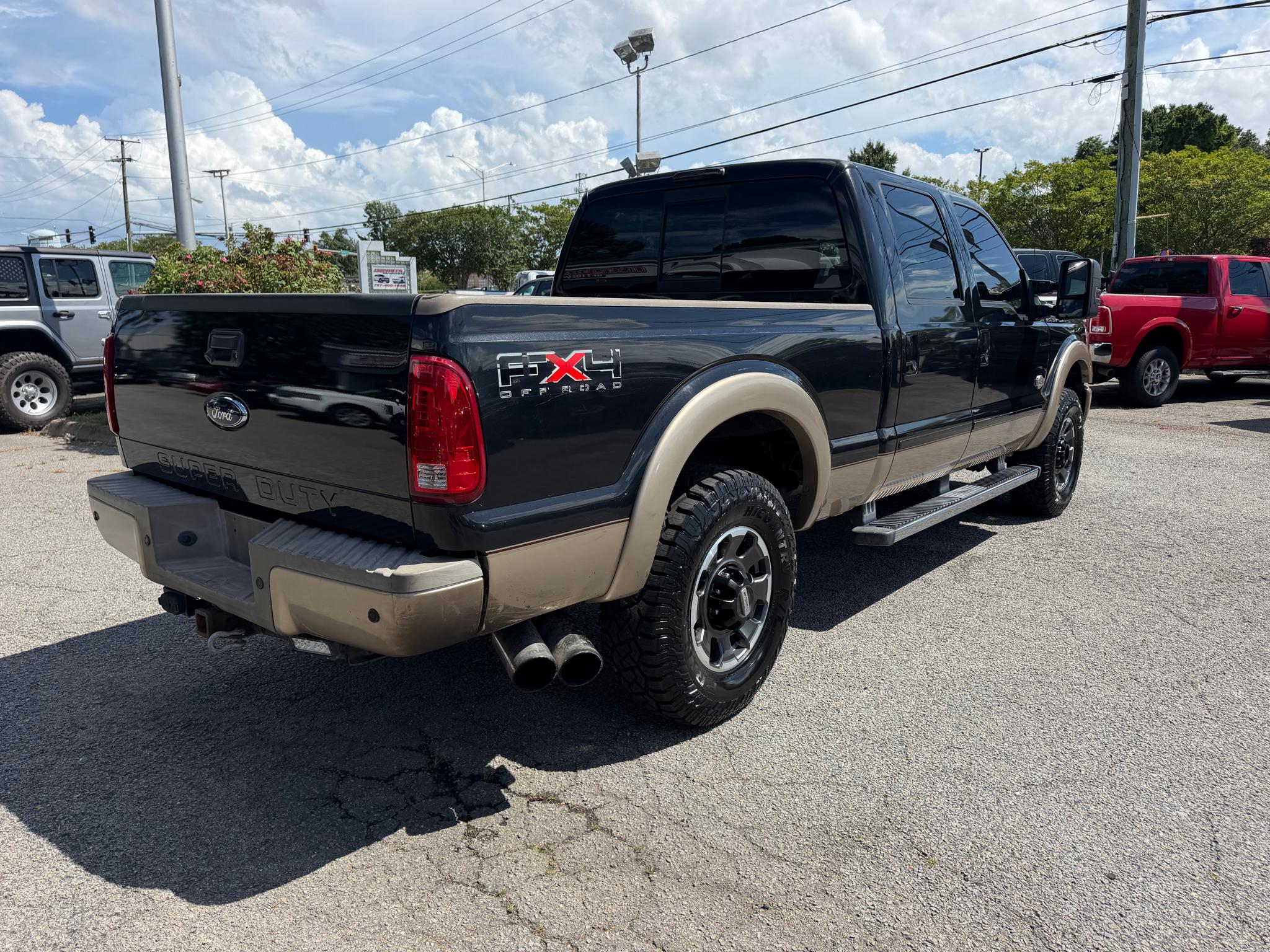 Ford Super Duty F-250 SRW 4WD Crew Cab 156" King Ranch 2011