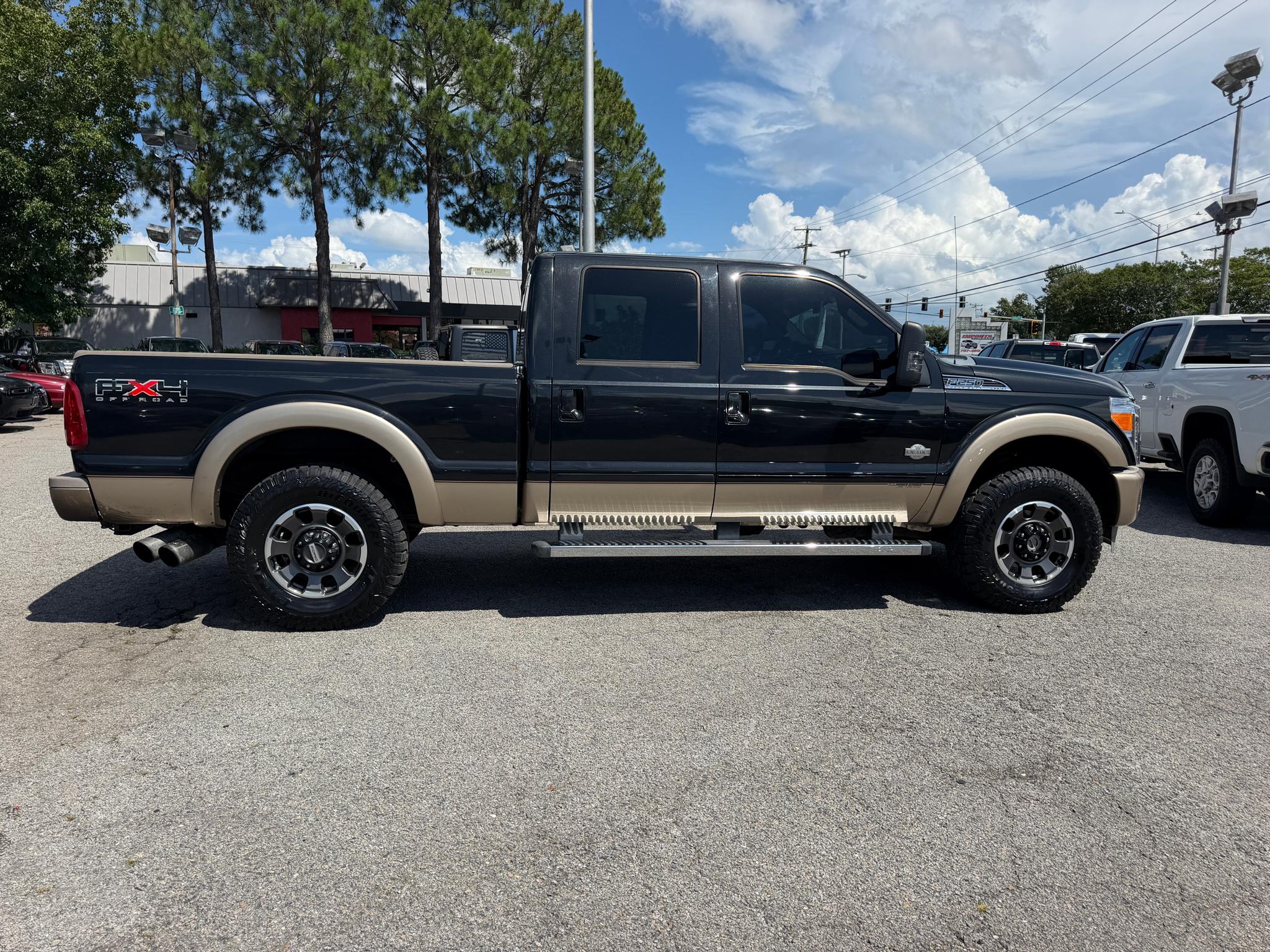 Ford Super Duty F-250 SRW 4WD Crew Cab 156" King Ranch 2011