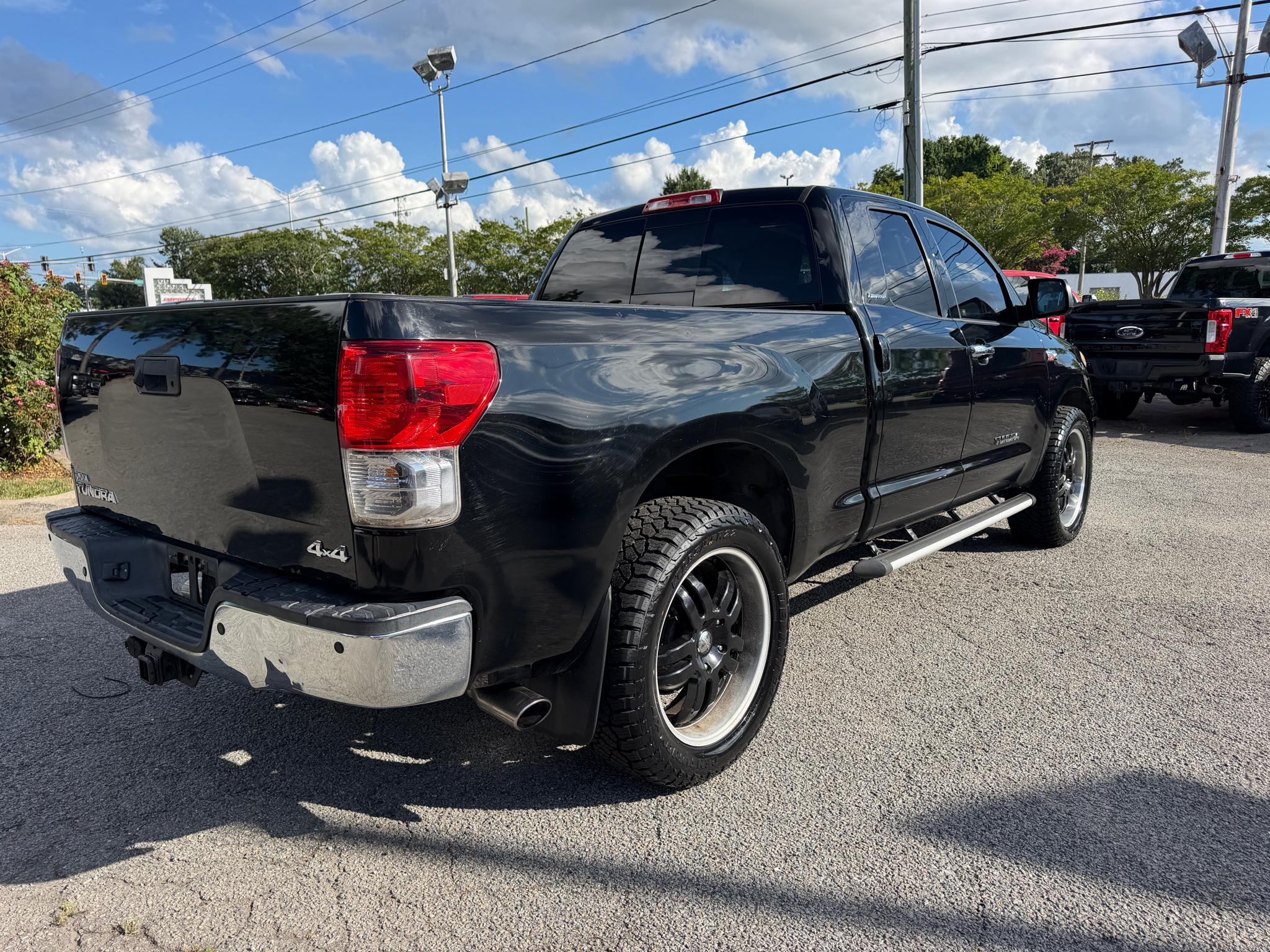 Toyota Tundra 4WD Truck Double Cab 5.7L V8 6-Spd AT LTD (Natl) 2012