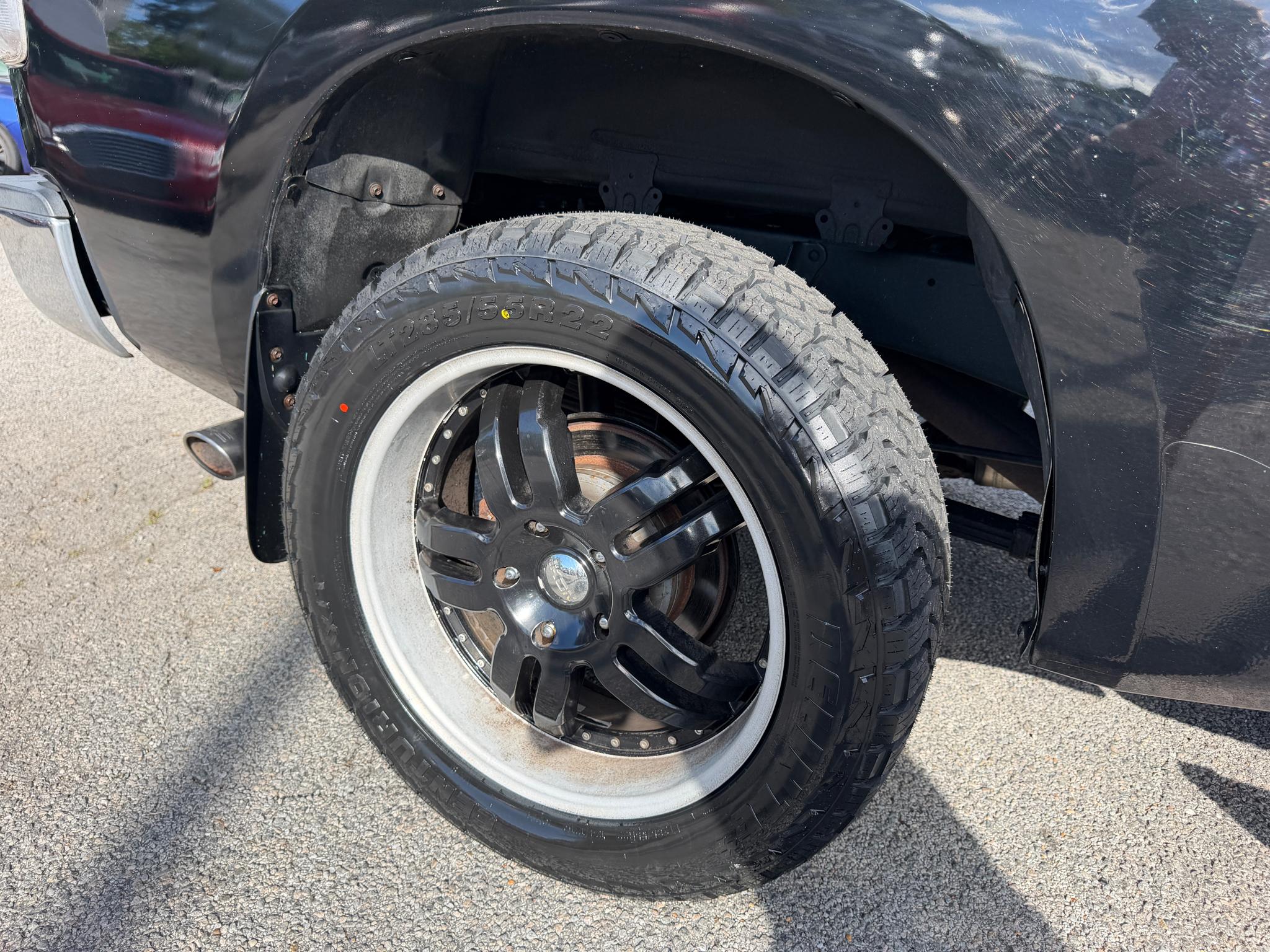 Toyota Tundra 4WD Truck Double Cab 5.7L V8 6-Spd AT LTD (Natl) 2012