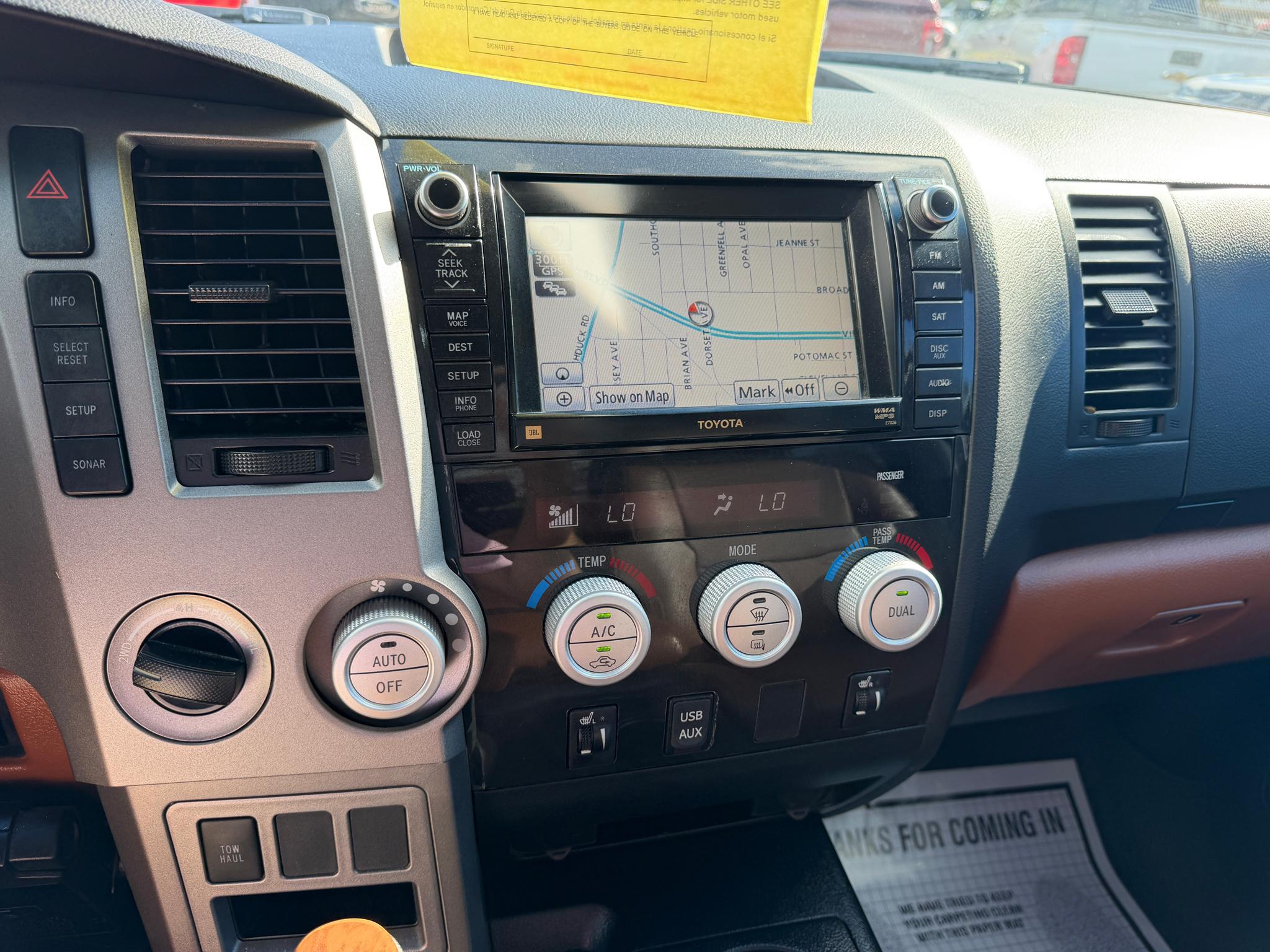 Toyota Tundra 4WD Truck Double Cab 5.7L V8 6-Spd AT LTD (Natl) 2012