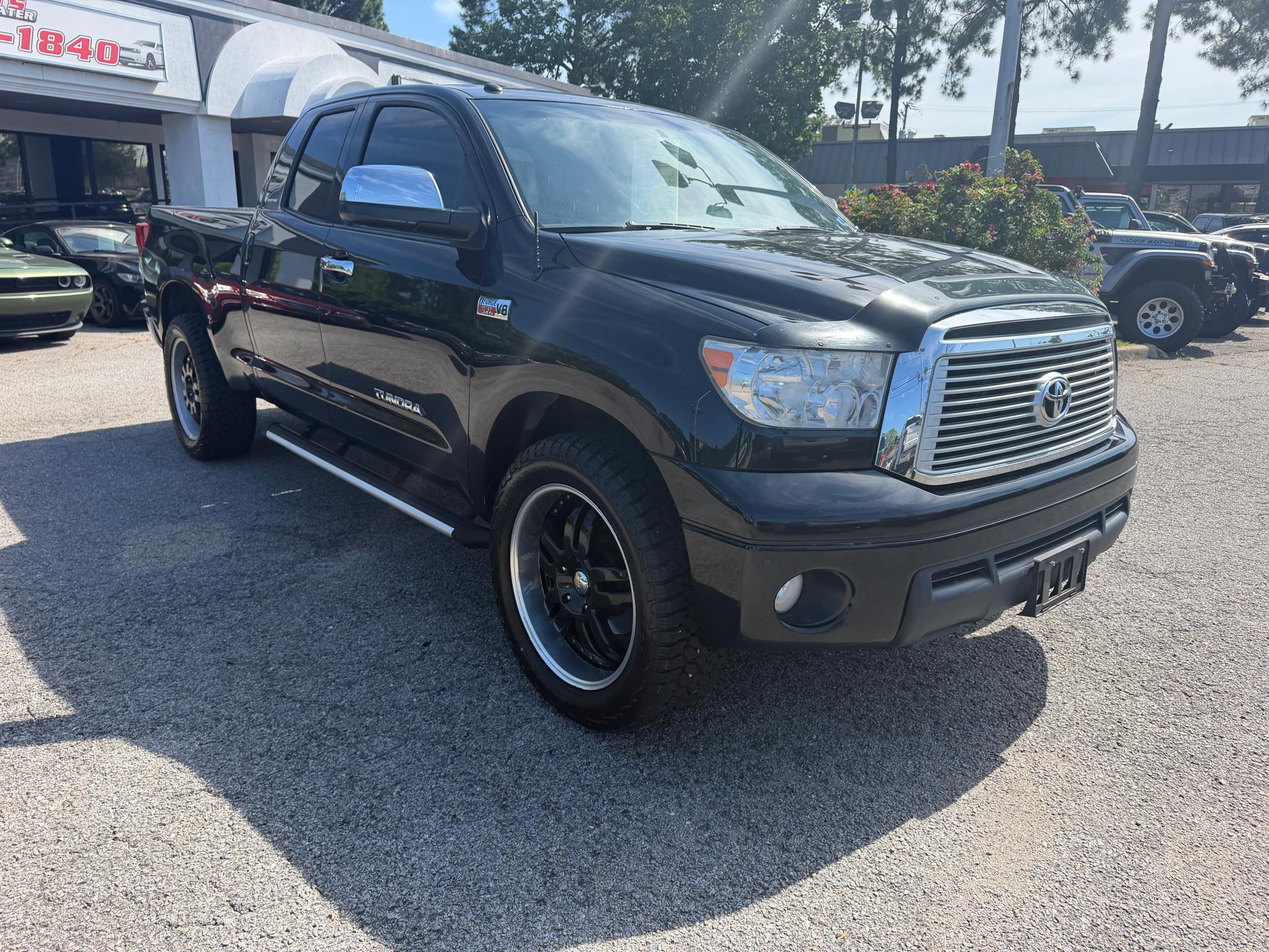 Toyota Tundra 4WD Truck Double Cab 5.7L V8 6-Spd AT LTD (Natl) 2012