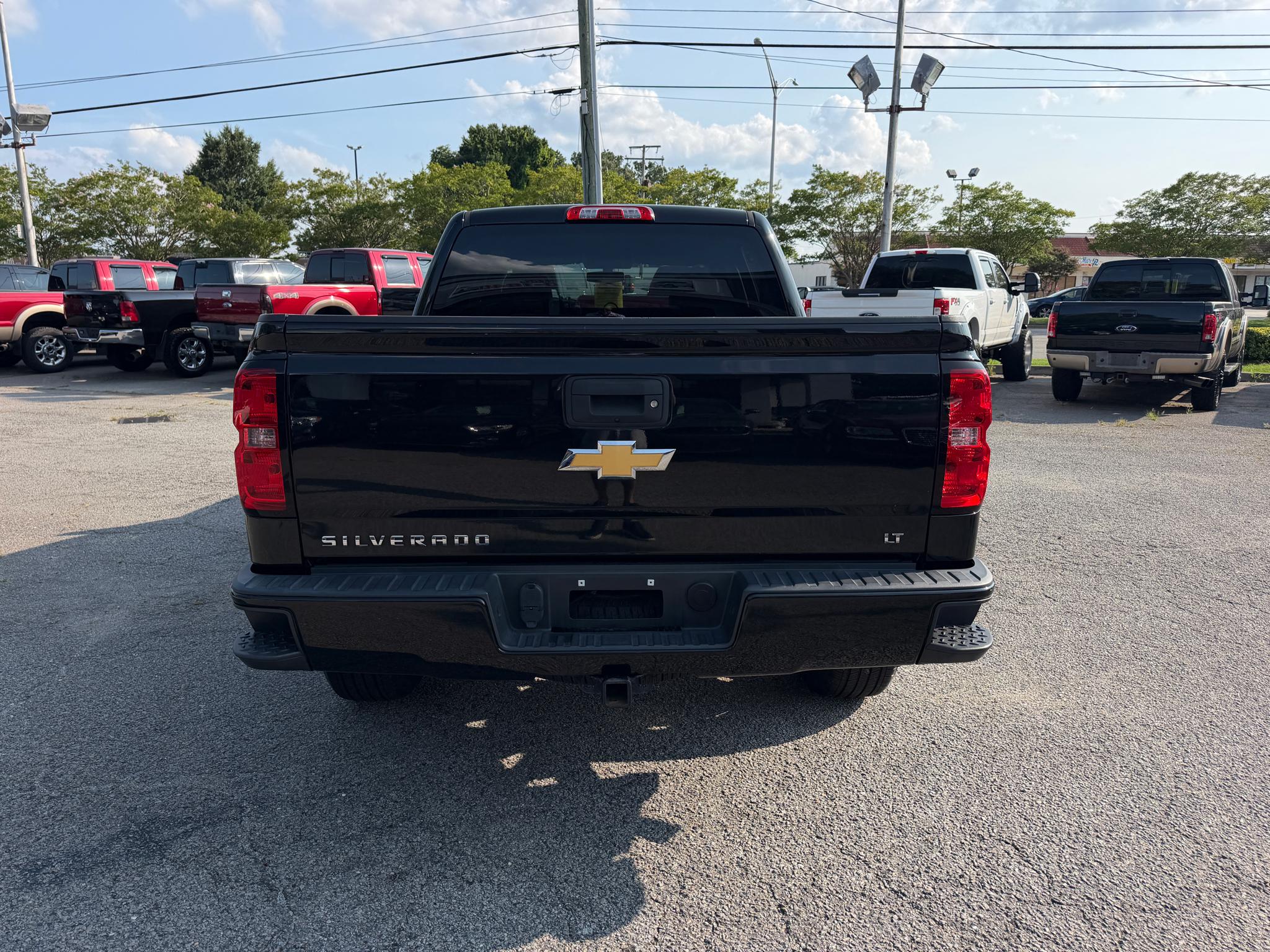 Chevrolet Silverado 1500 4WD Crew Cab 143.5" LT w/2LT 2018