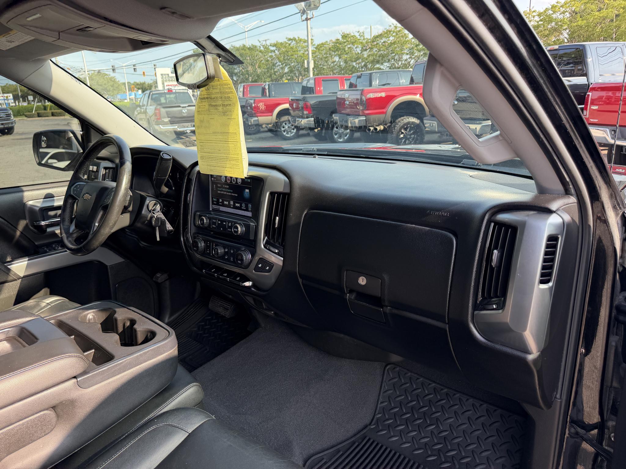 Chevrolet Silverado 1500 4WD Crew Cab 143.5" LT w/2LT 2018