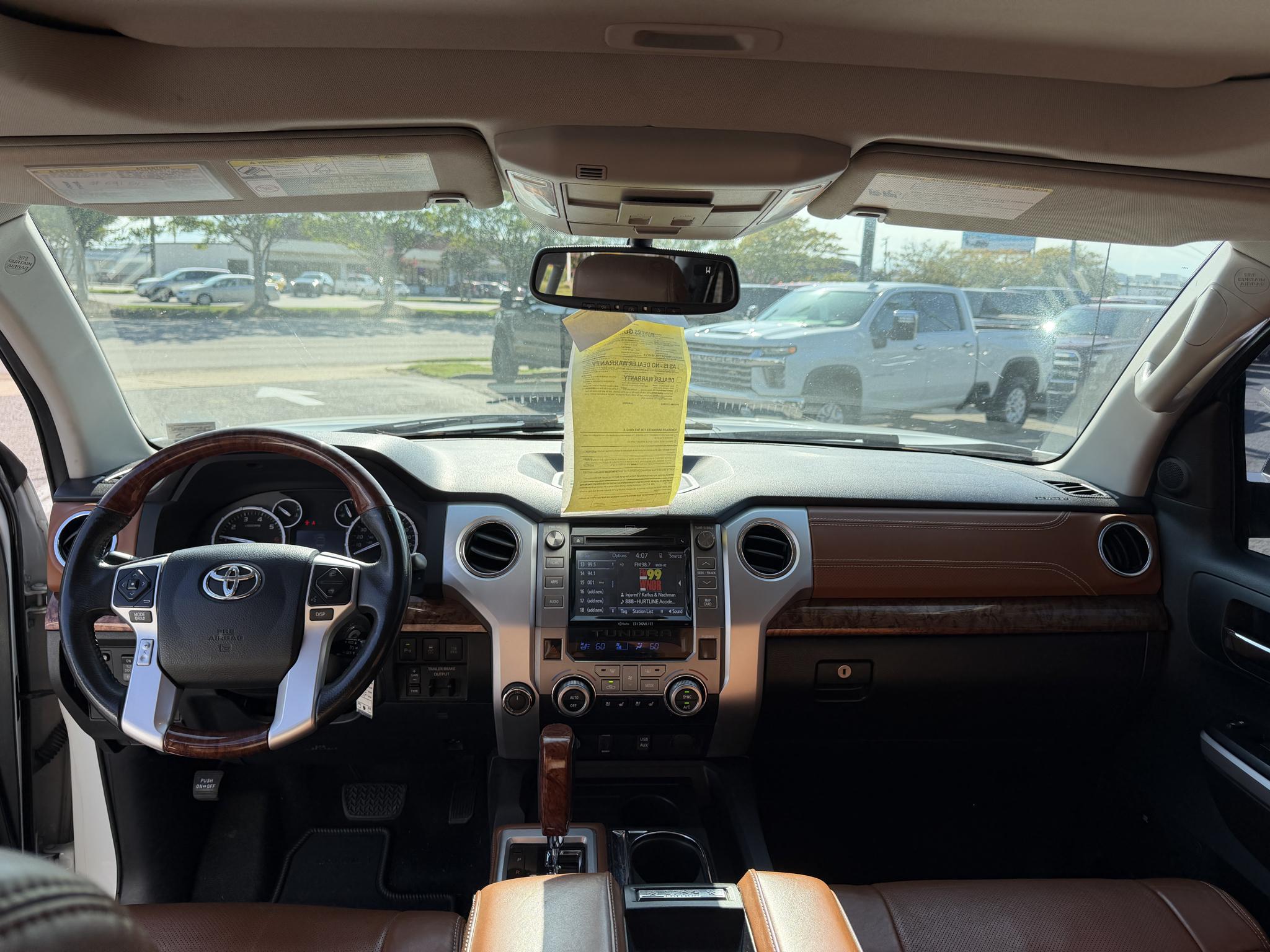 Toyota Tundra 4WD Truck CrewMax 5.7L V8 6-Spd AT 1794 (Natl) 2016