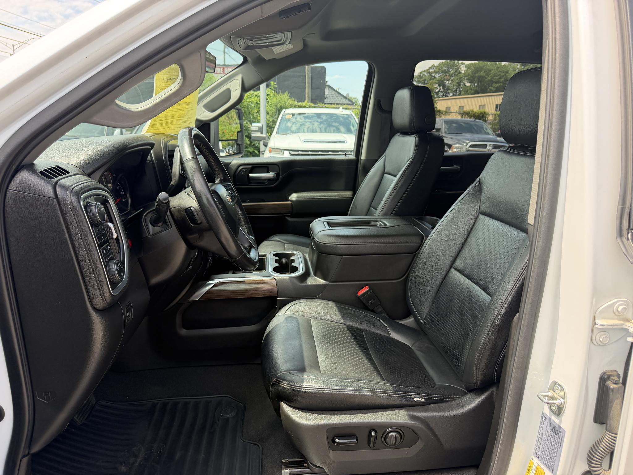 Chevrolet Silverado 2500HD 4WD Crew Cab 172" LT 2021