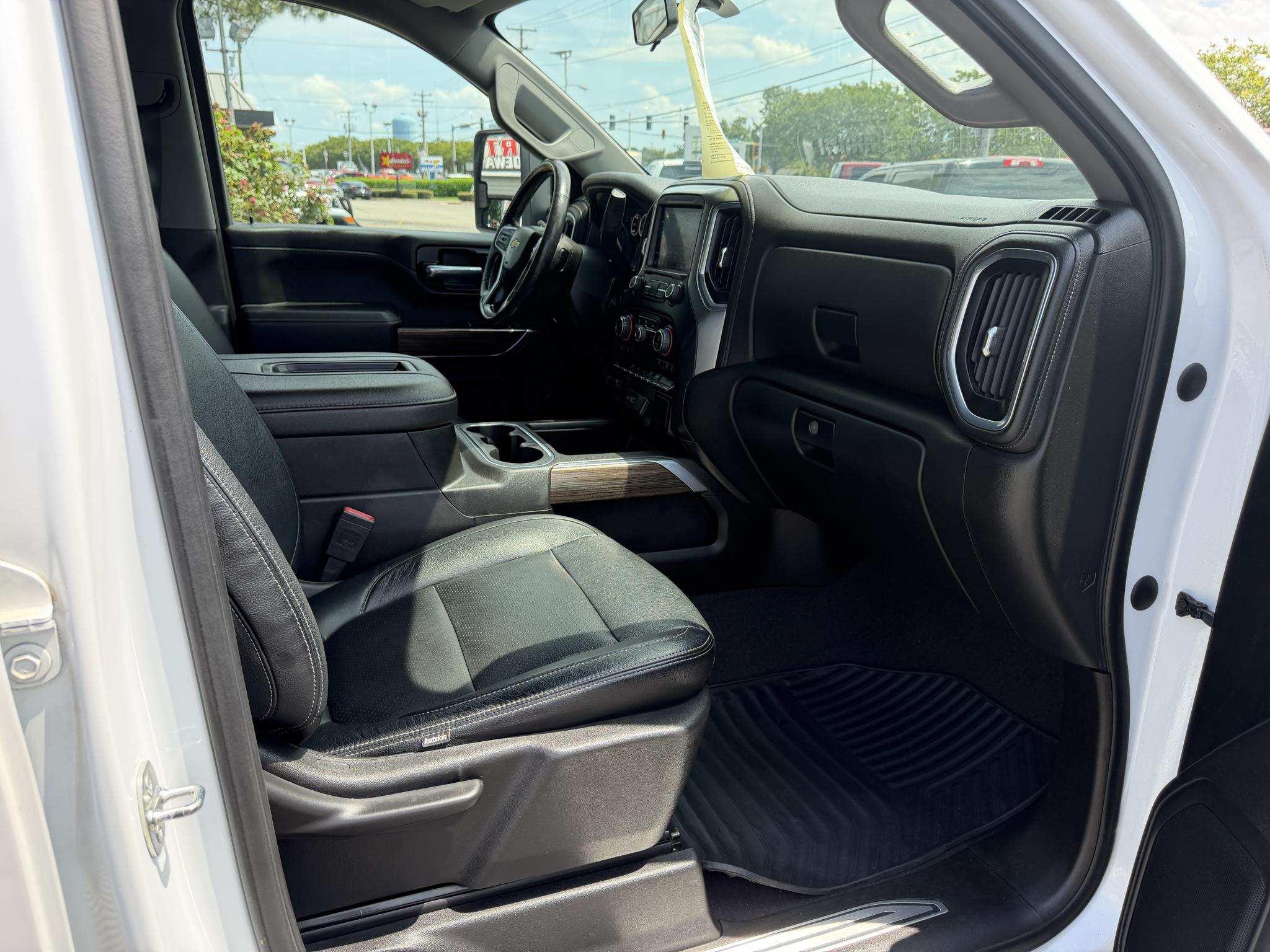 Chevrolet Silverado 2500HD 4WD Crew Cab 172" LT 2021