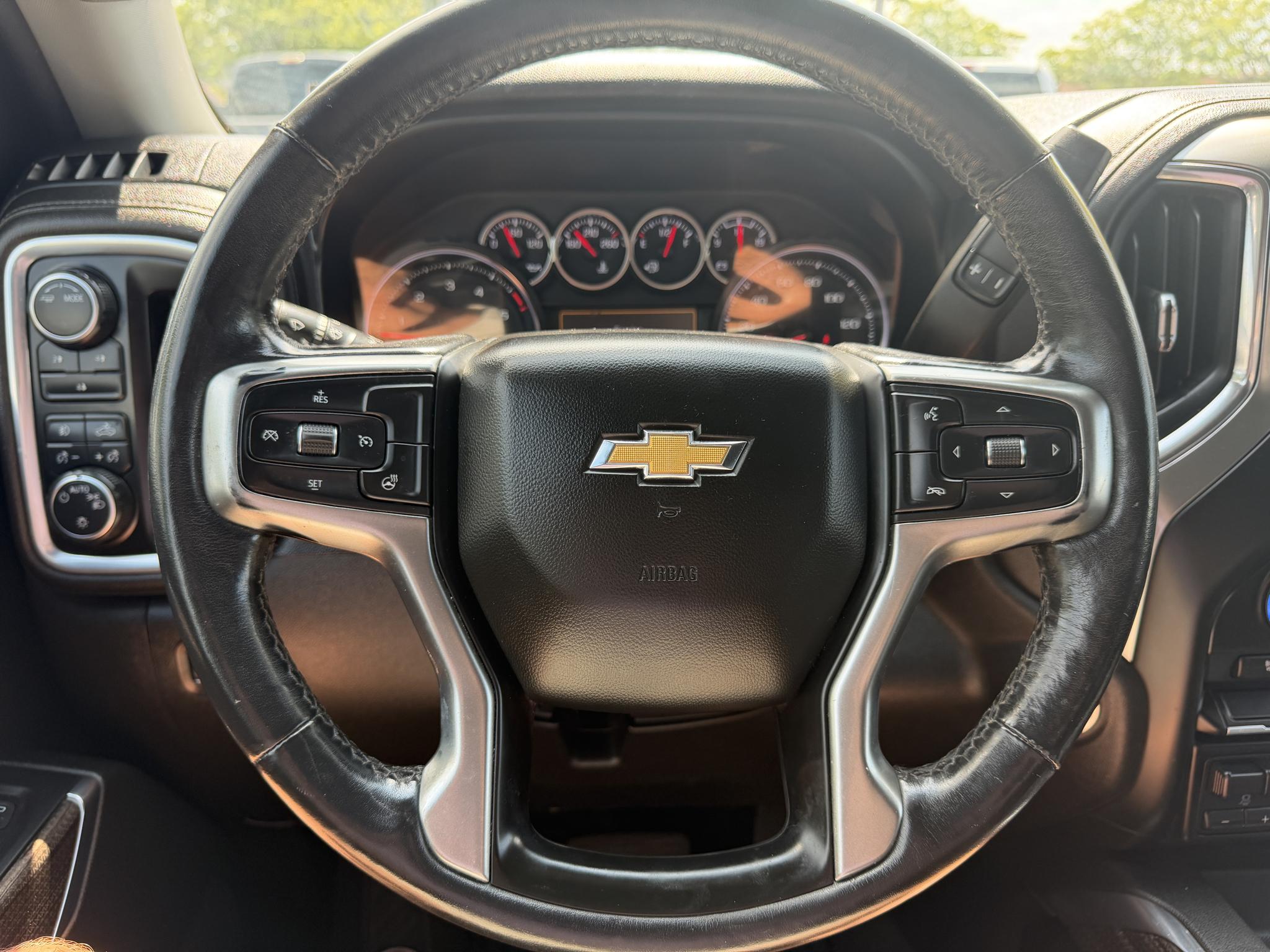 Chevrolet Silverado 2500HD 4WD Crew Cab 172" LT 2021