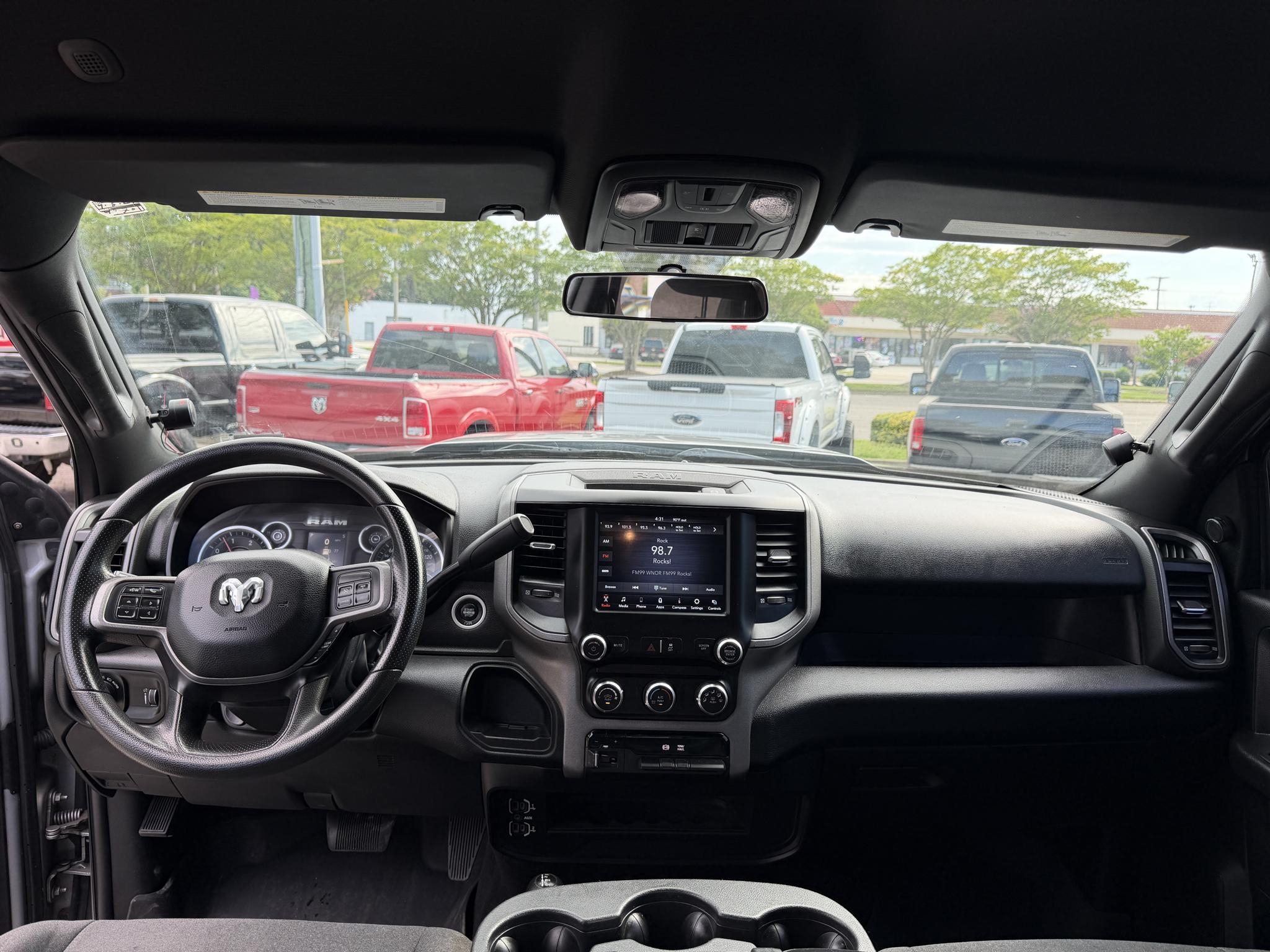 RAM 3500 Tradesman 4x4 Crew Cab 8' Box 2021