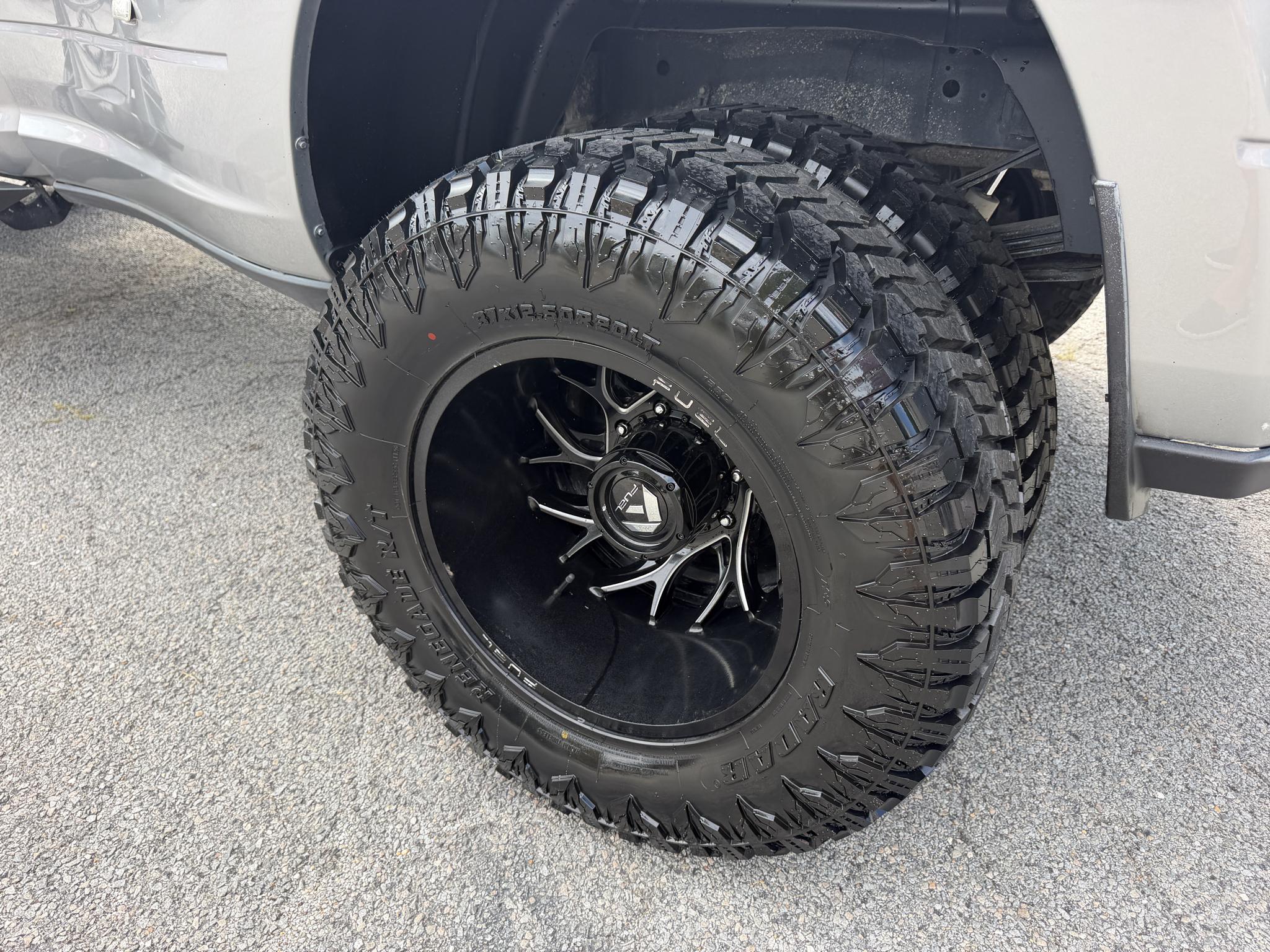 RAM 3500 Tradesman 4x4 Crew Cab 8' Box 2021