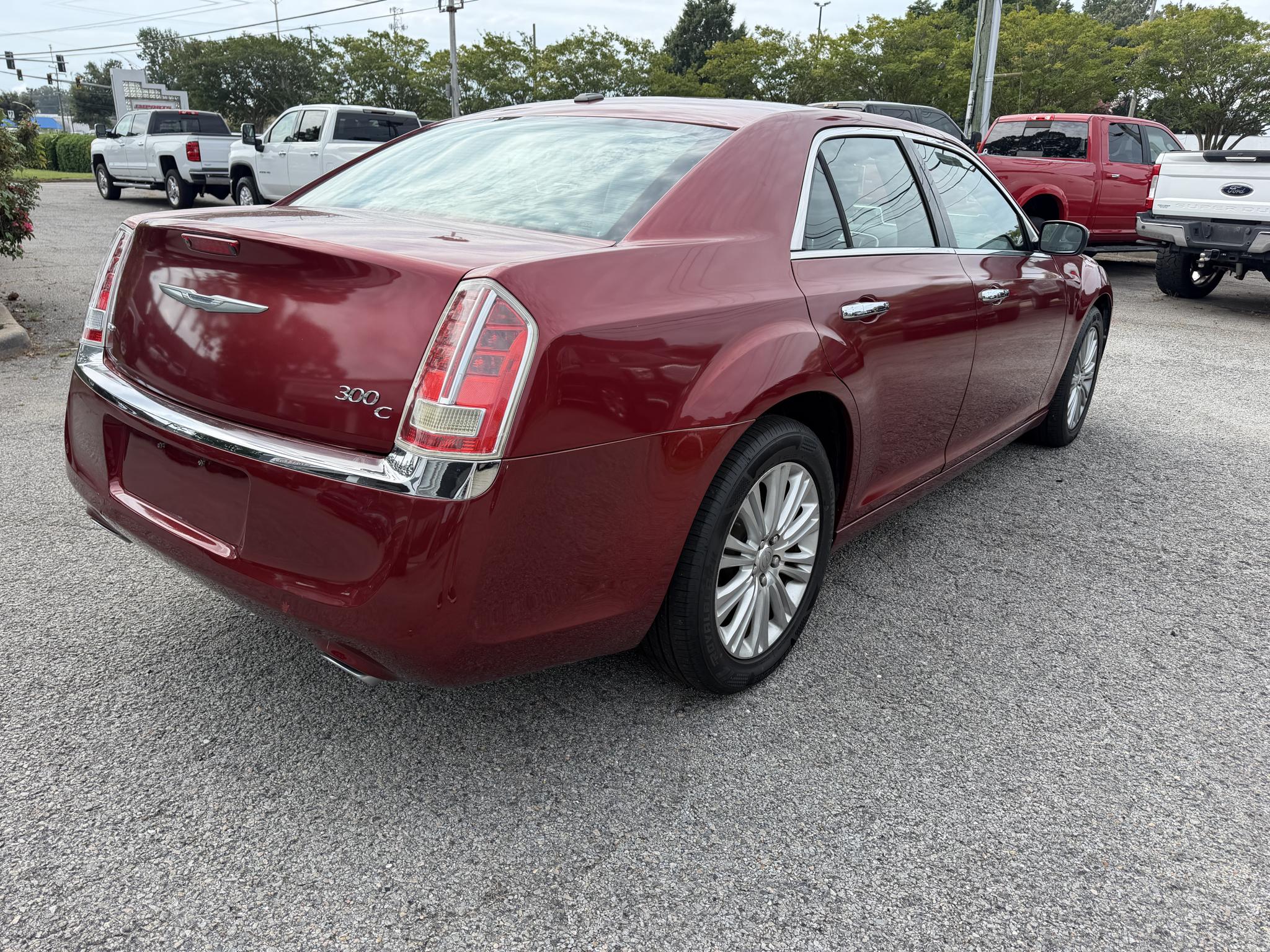 Chrysler 300 4dr Sdn 300C AWD 2013