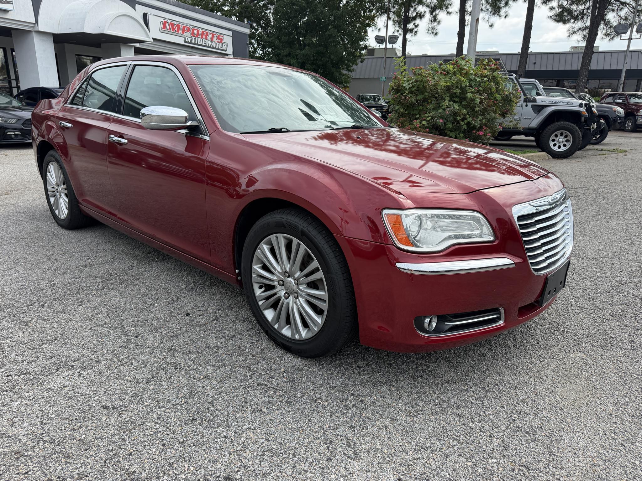 Chrysler 300 4dr Sdn 300C AWD 2013