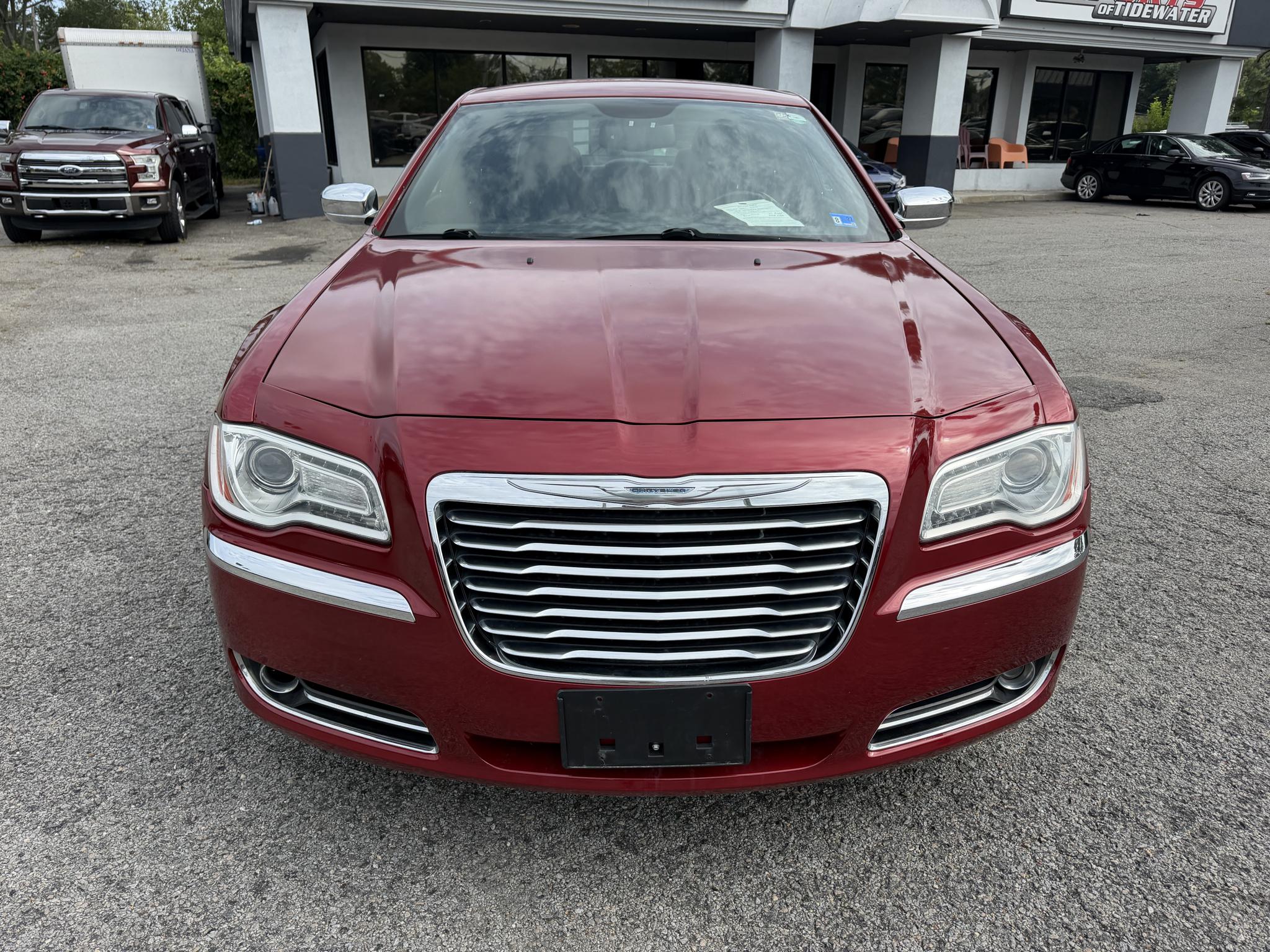 Chrysler 300 4dr Sdn 300C AWD 2013