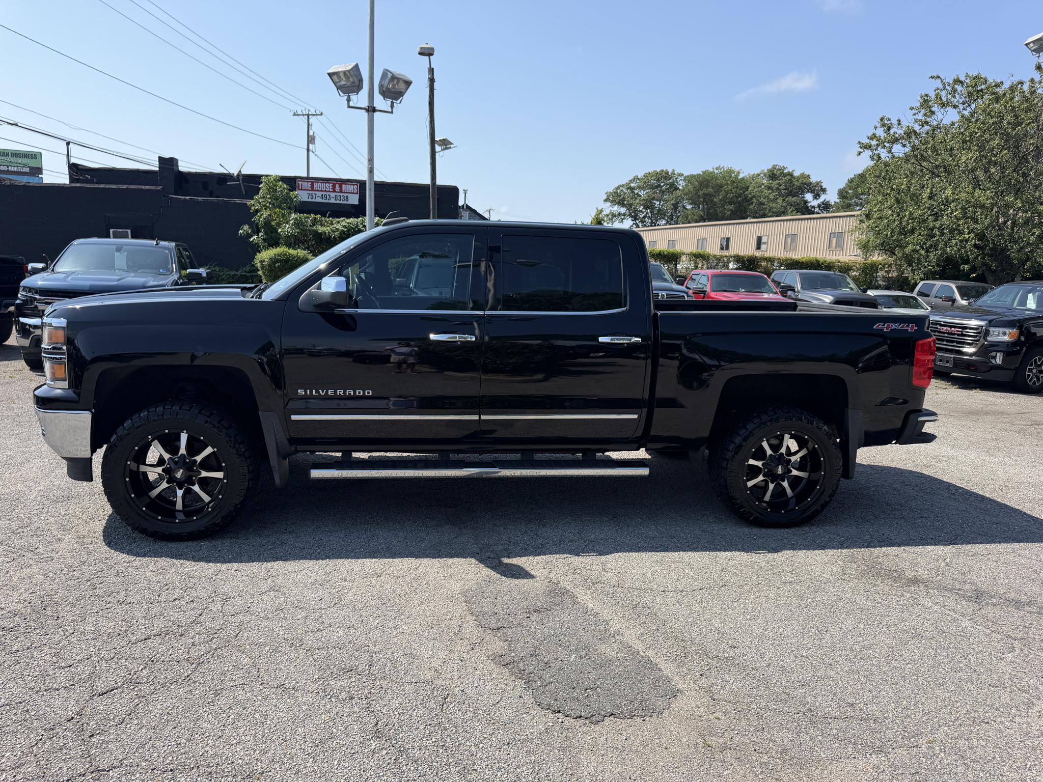 Chevrolet Silverado 1500 4WD Crew Cab 143.5" LTZ w/1LZ 2015